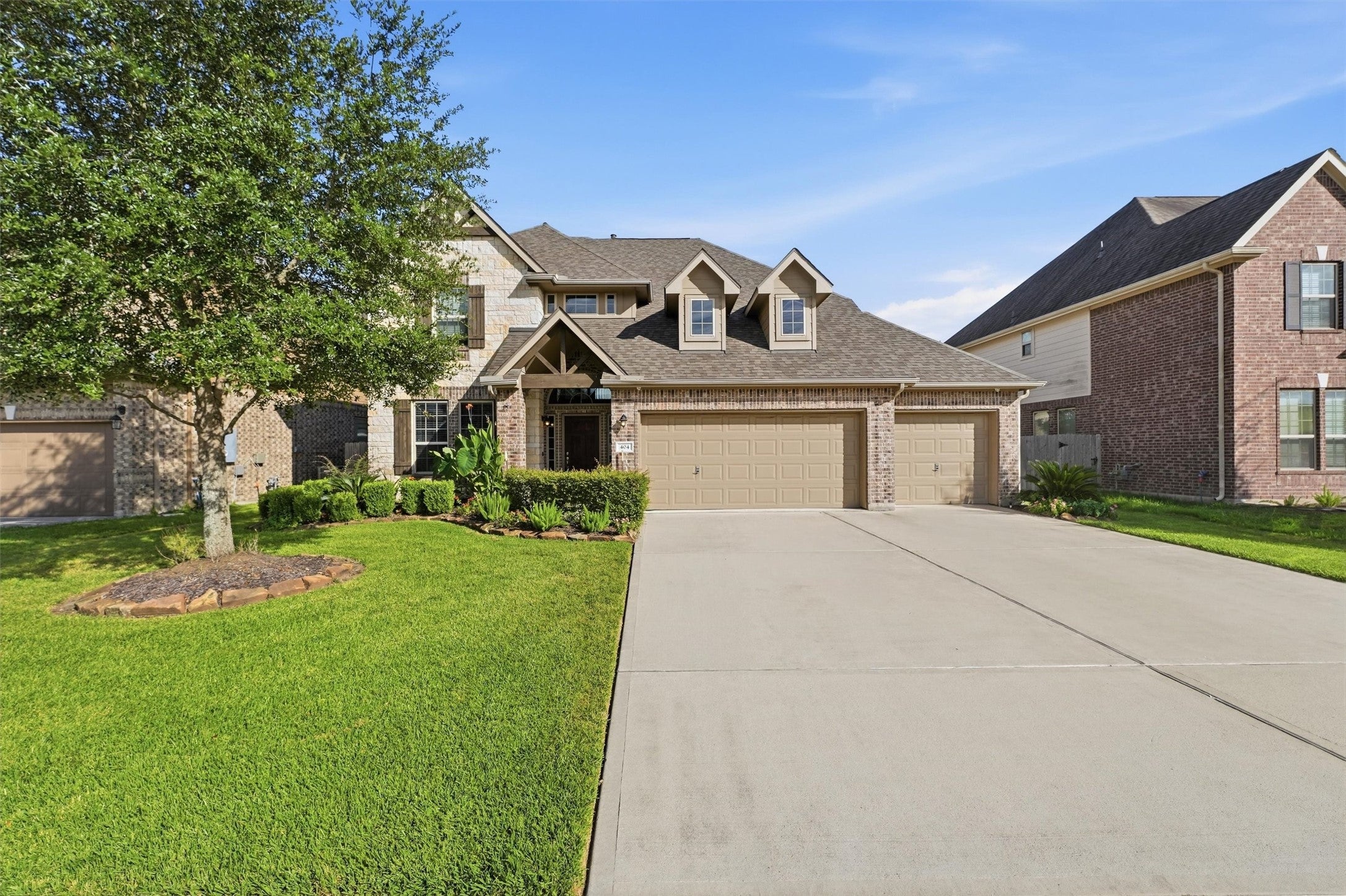 Westwood Dr, League City, TX 77573