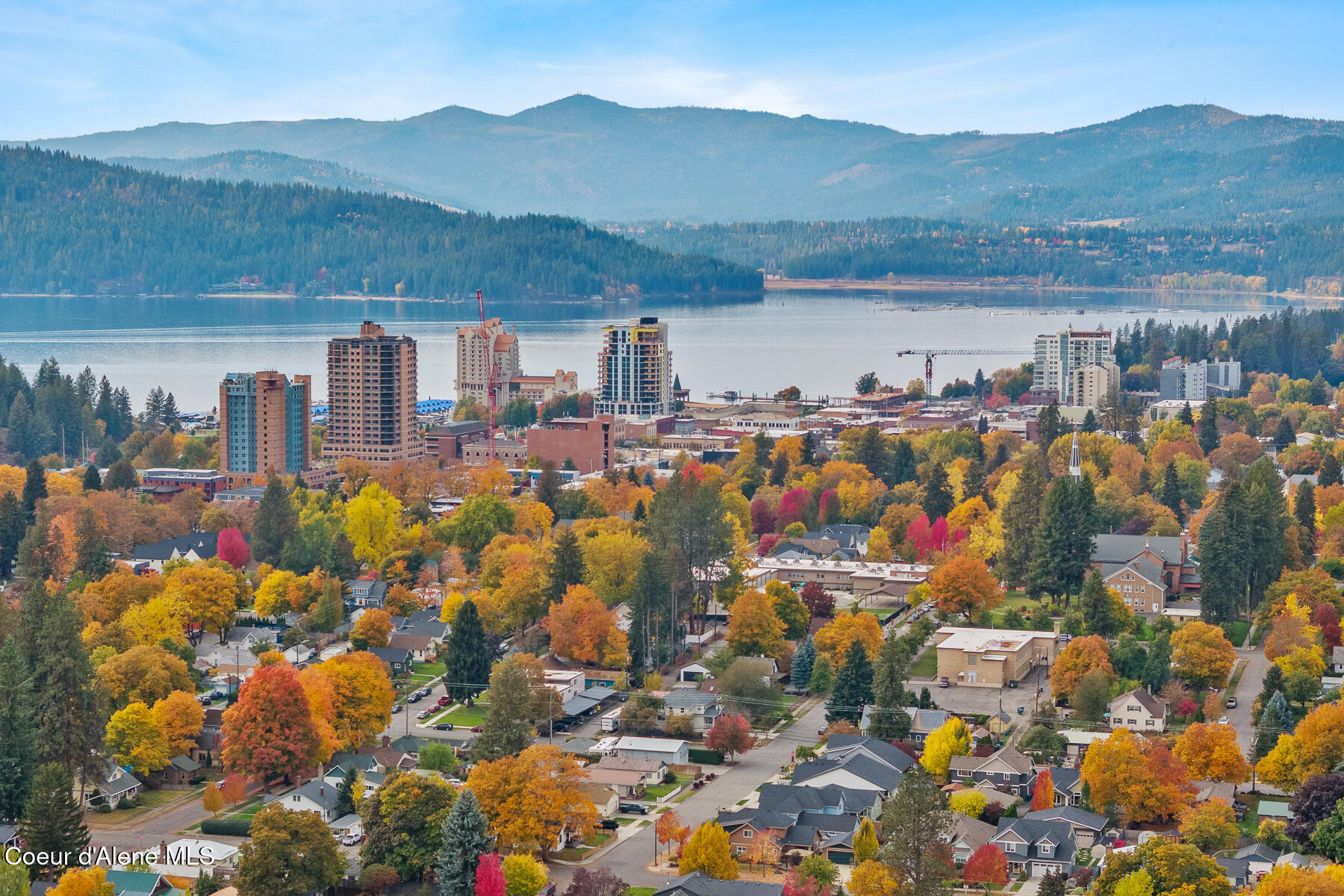 Coeur d'Alene, Idaho, 83814, United States, 3 Bedrooms Bedrooms, ,4 BathroomsBathrooms,Residential,For Sale,1976141