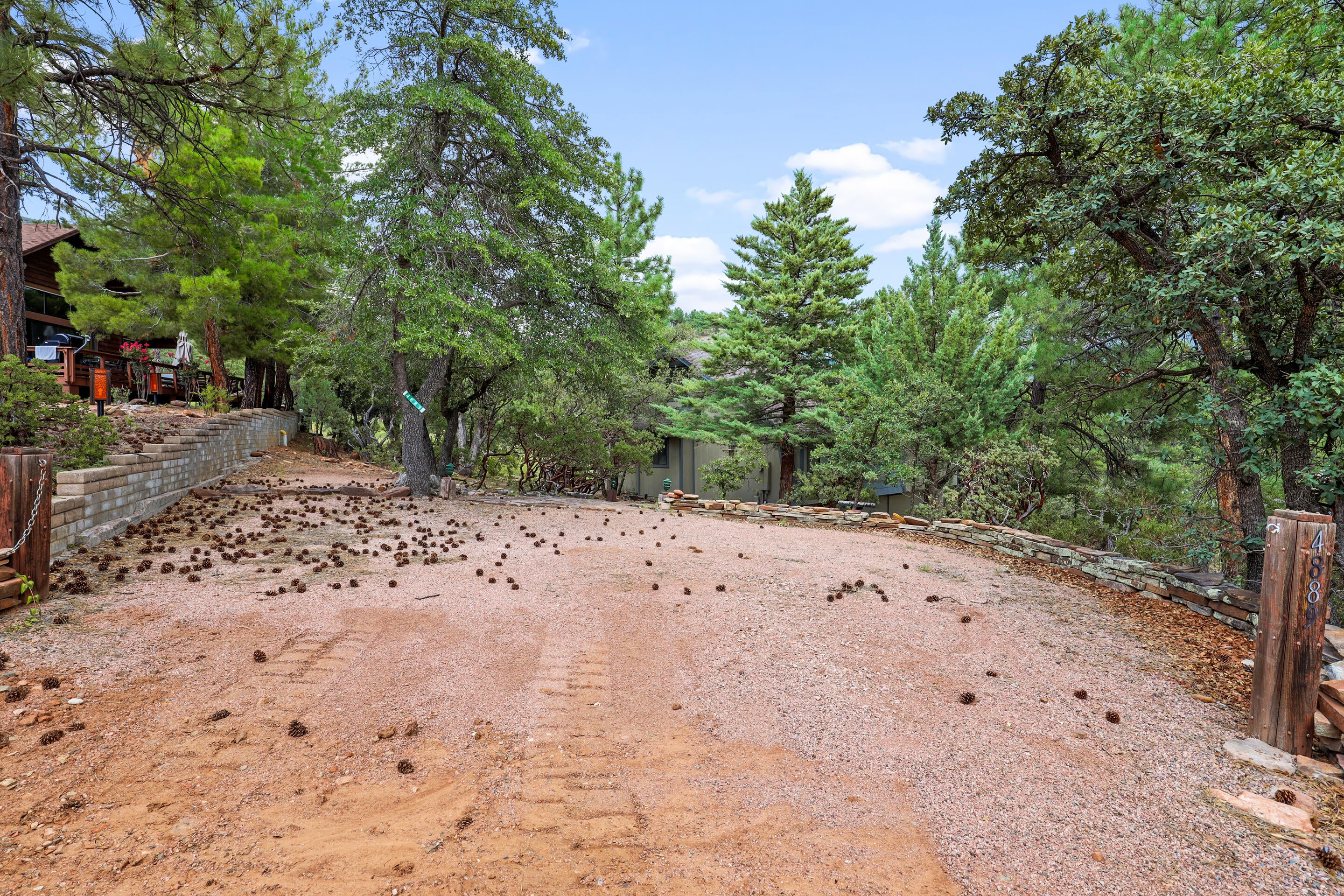 Pine, Arizona, 85544, United States, 2 Bedrooms Bedrooms, ,1 BathroomBathrooms,Residential,For Sale,1942026