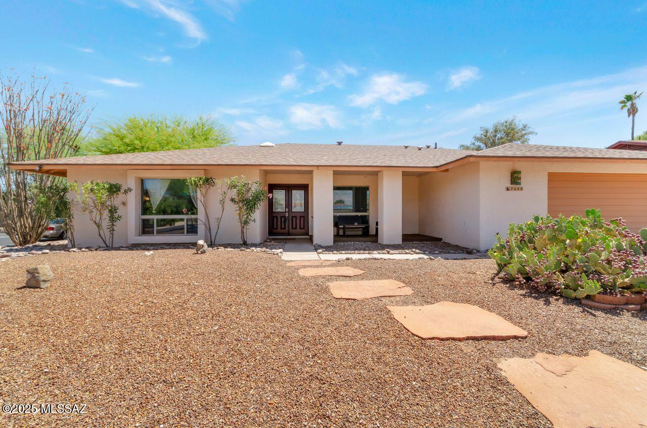 Tucson, Arizona, 85715, United States, 4 Bedrooms Bedrooms, ,2 BathroomsBathrooms,Residential,For Sale,1955495