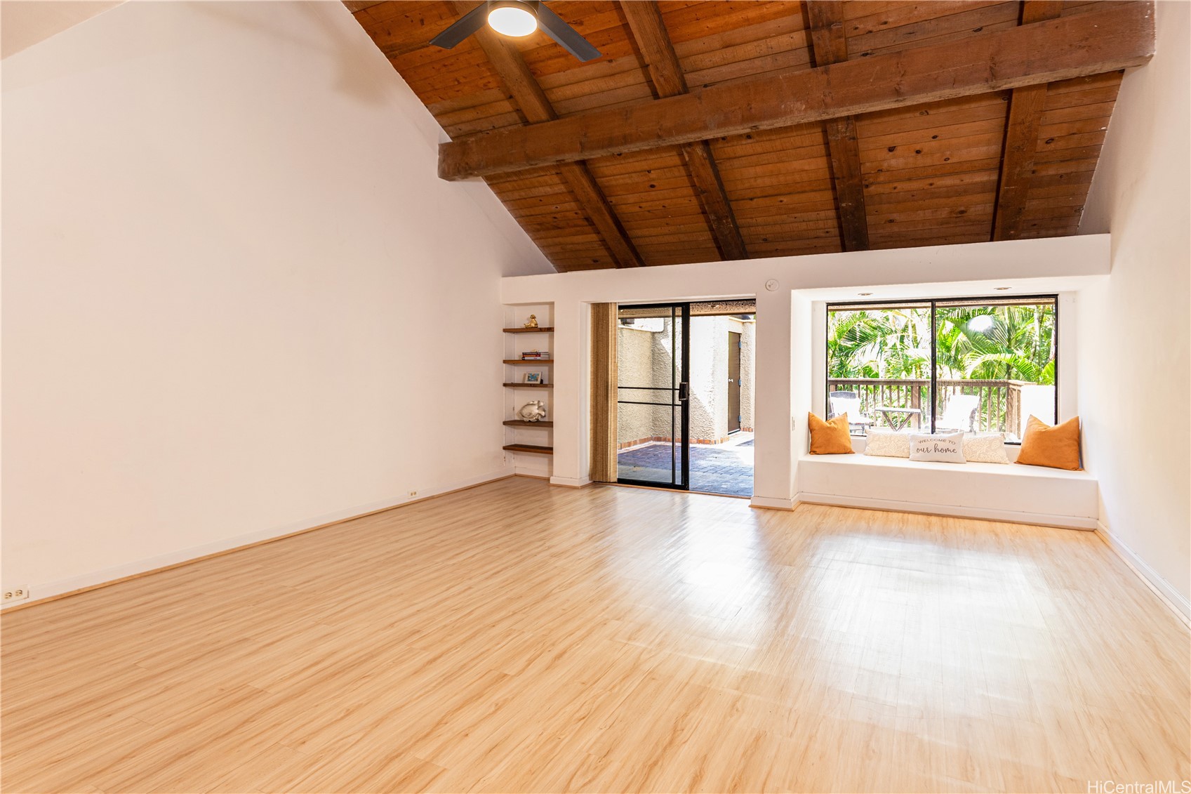 Kaneohe, Hawaii, 96744, United States, 2 Bedrooms Bedrooms, ,3 BathroomsBathrooms,Residential,For Sale,1988313