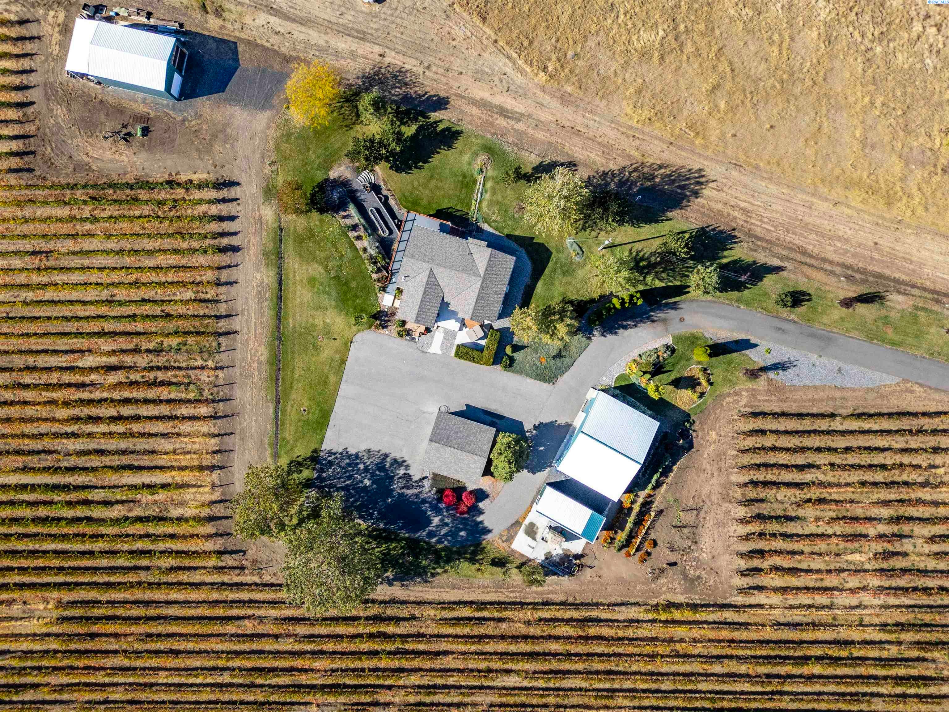 Benton City, Washington, 99320, United States, 3 Bedrooms Bedrooms, ,2 BathroomsBathrooms,Residential,For Sale,1992566