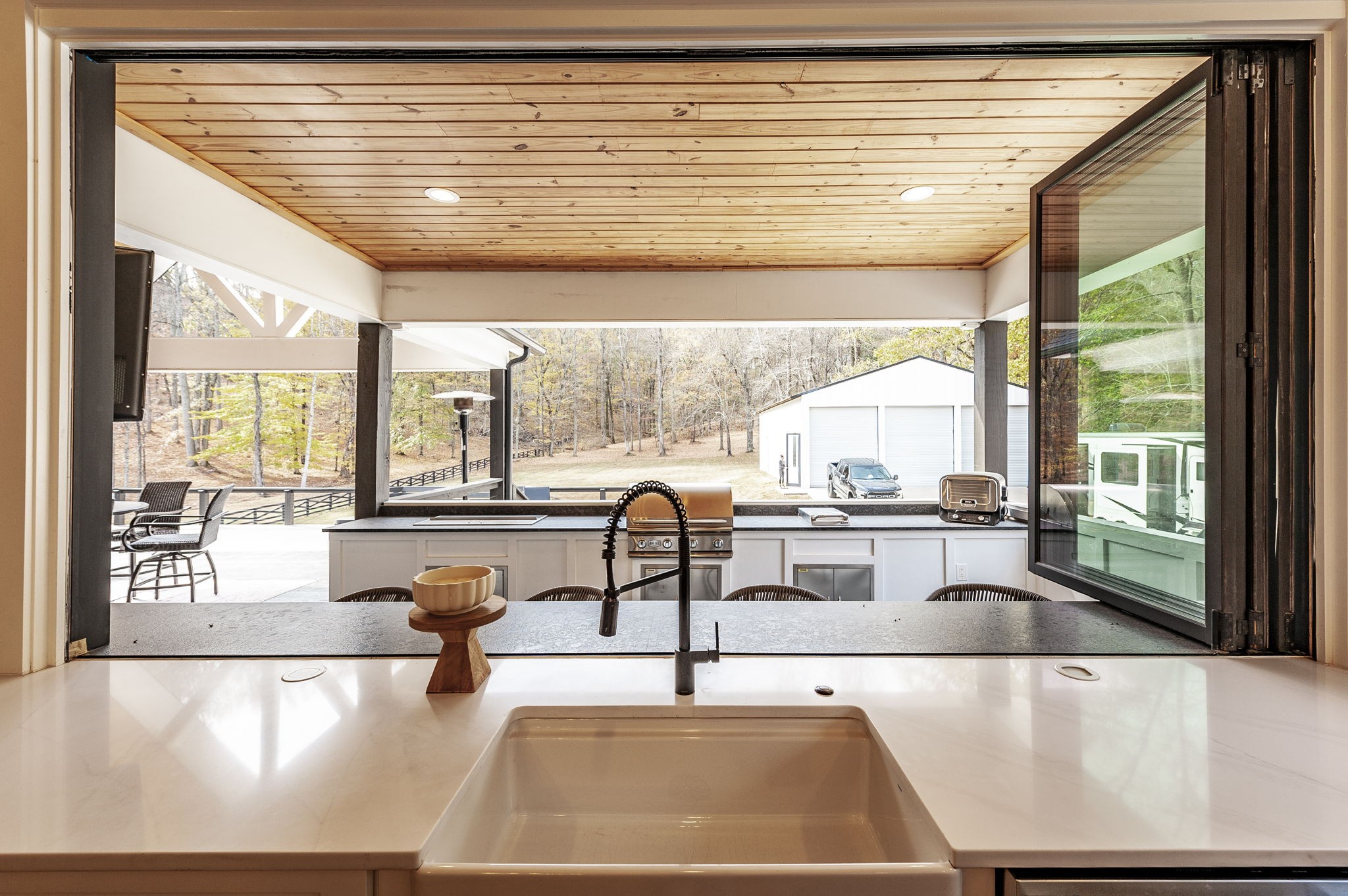 Goodlettsville, Tennessee, 37072, United States, 4 Bedrooms Bedrooms, ,6 BathroomsBathrooms,Residential,For Sale,1996833