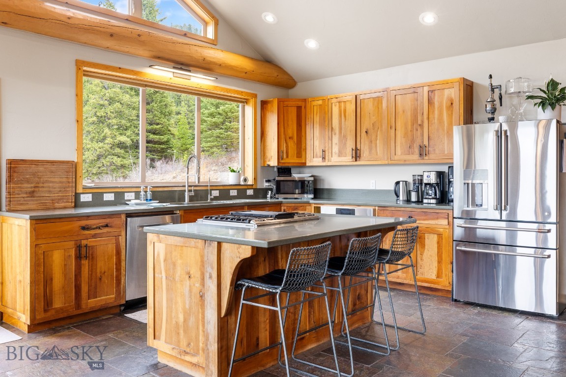 Bozeman, Montana, 59715, United States, 4 Bedrooms Bedrooms, ,5 BathroomsBathrooms,Residential,For Sale,1794934