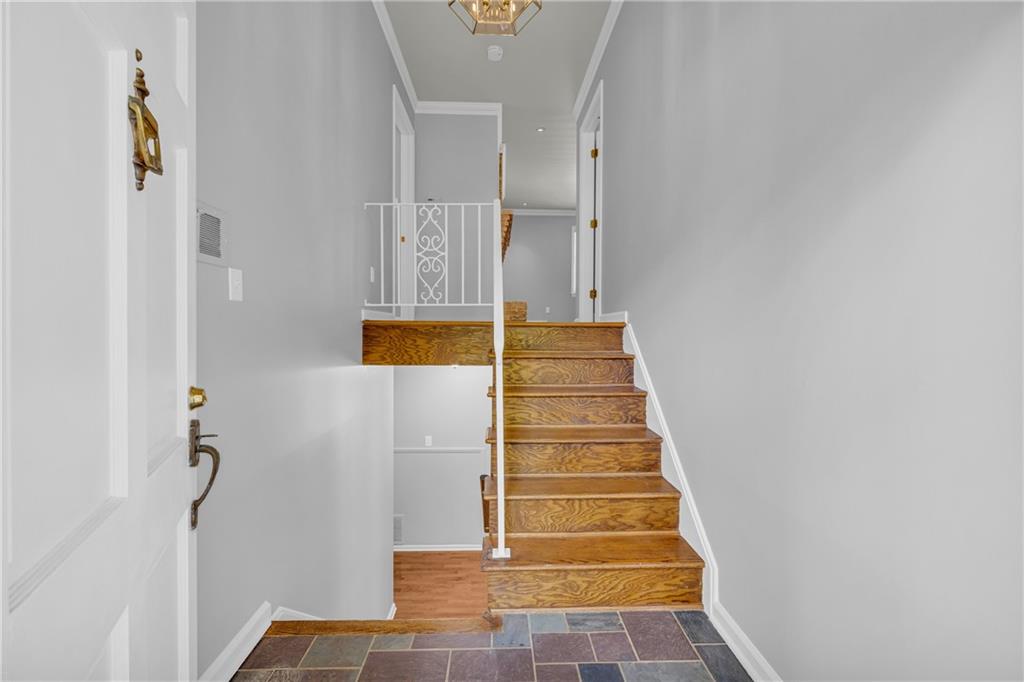 Dunwoody, Georgia, 30338, United States, 4 Bedrooms Bedrooms, ,3 BathroomsBathrooms,Residential,For Sale,1931149