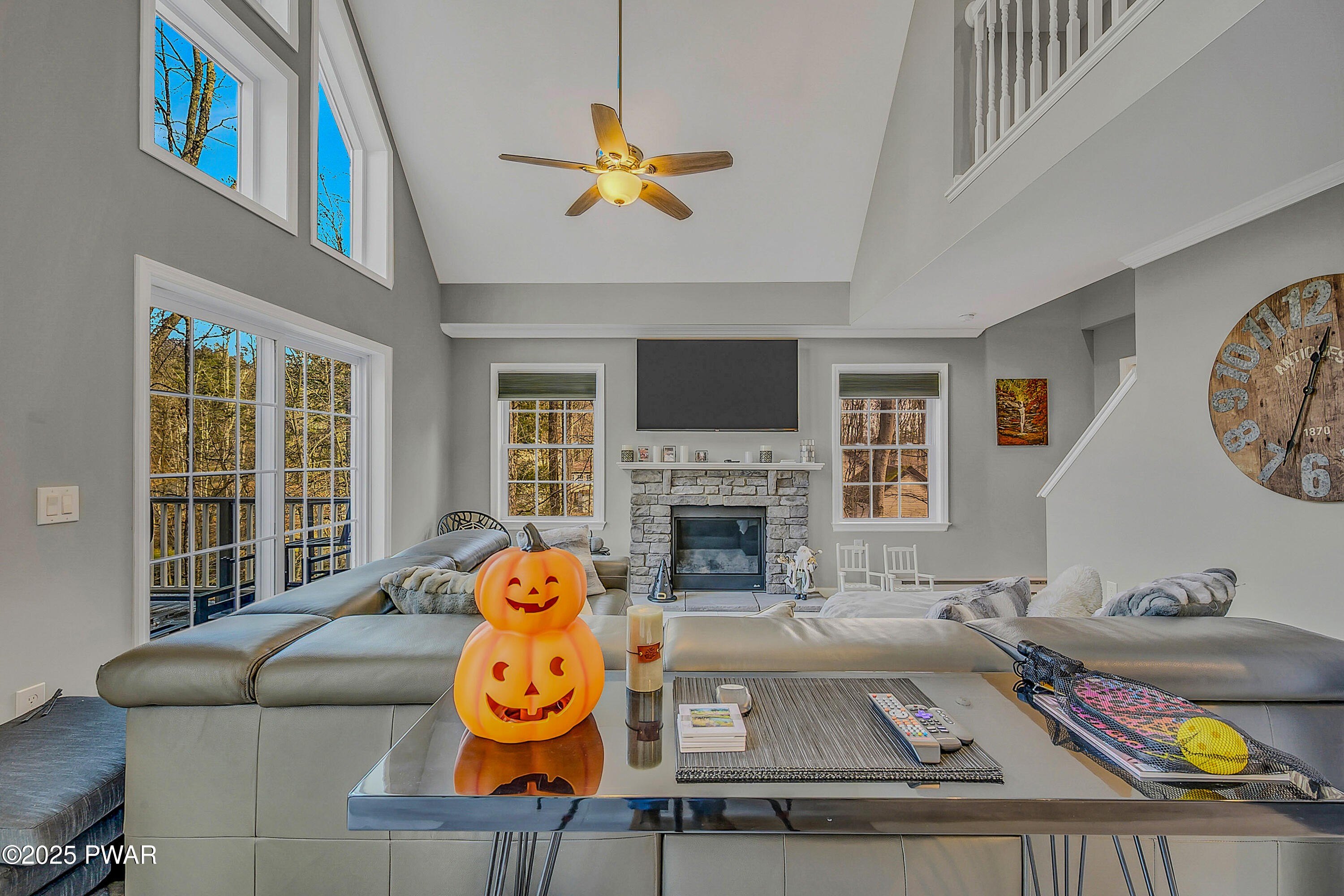 Lake Ariel, Pennsylvania, 18436, United States, 4 Bedrooms Bedrooms, ,4 BathroomsBathrooms,Residential,For Sale,1998731