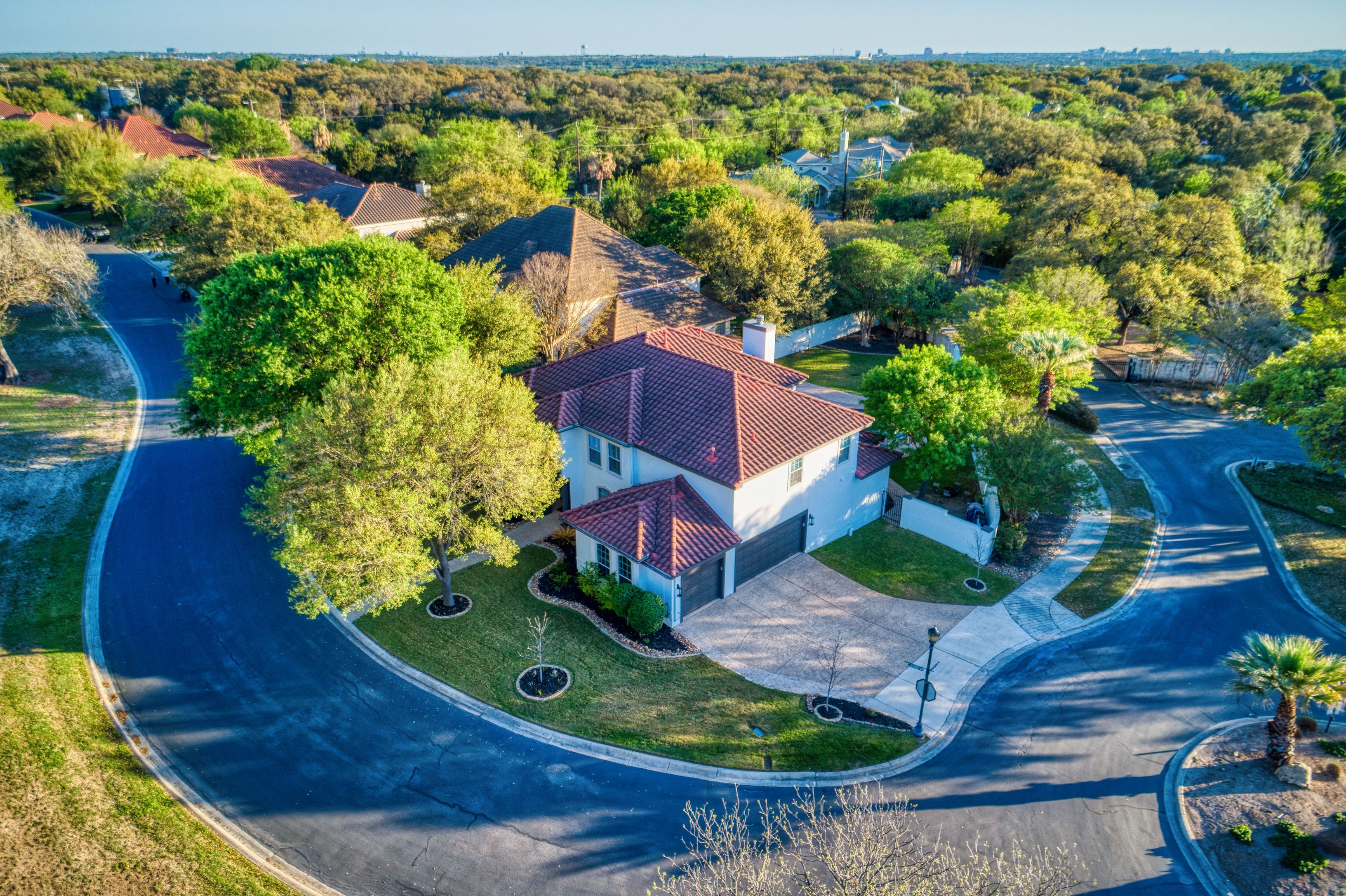  Stunning Remodel Near Private Lake & Trails - 物件實景