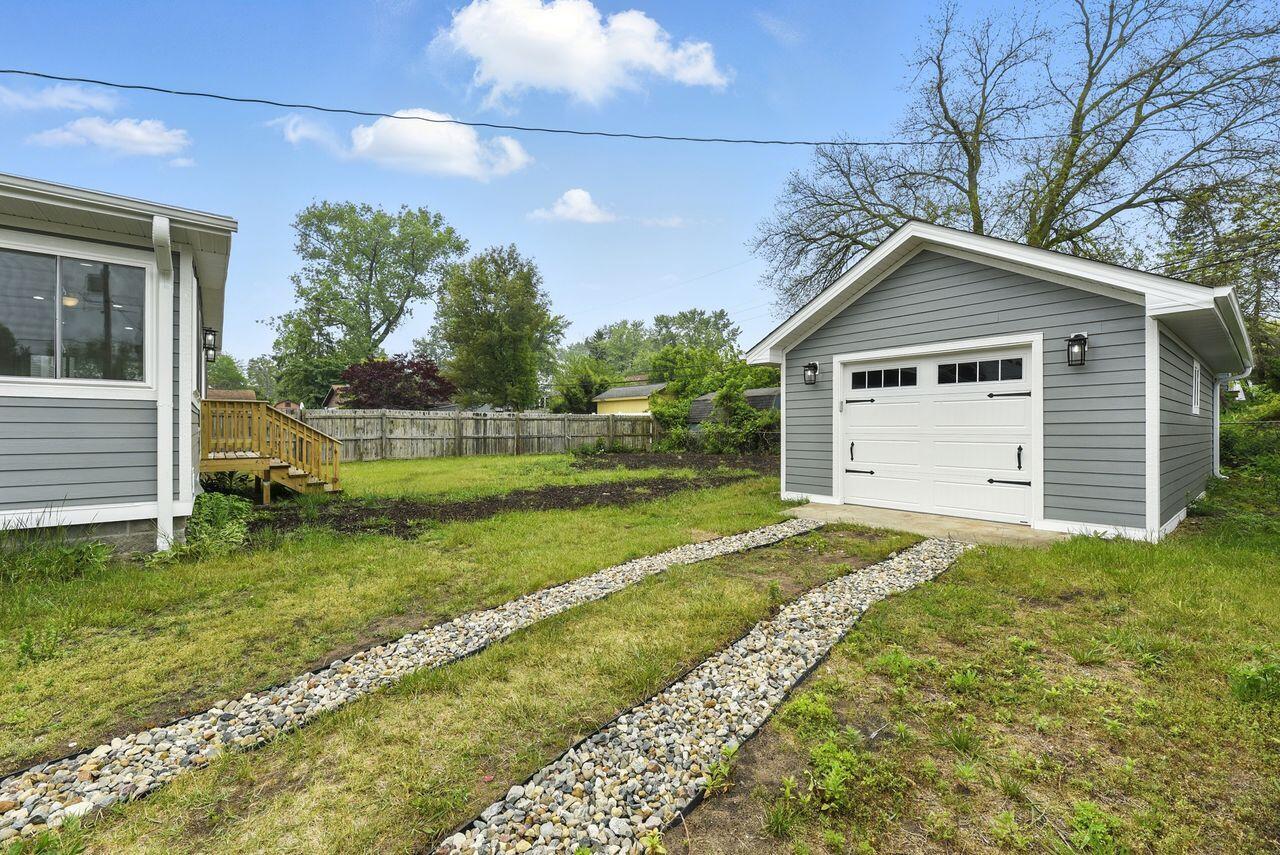 New Buffalo, Michigan, 49117, United States, 4 Bedrooms Bedrooms, ,3 BathroomsBathrooms,Residential,For Sale,1992031