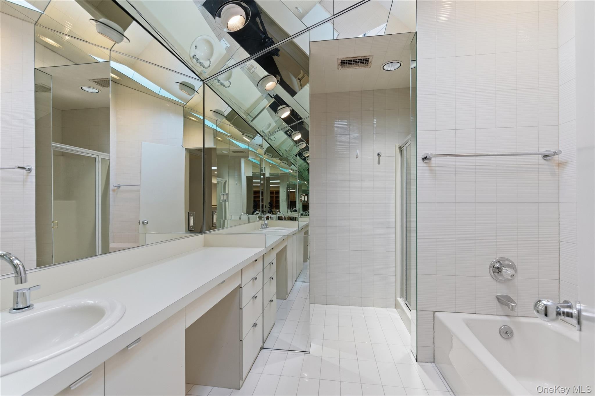  30 Yale Drive, Manhasset, NY, 11030 - 物件實景