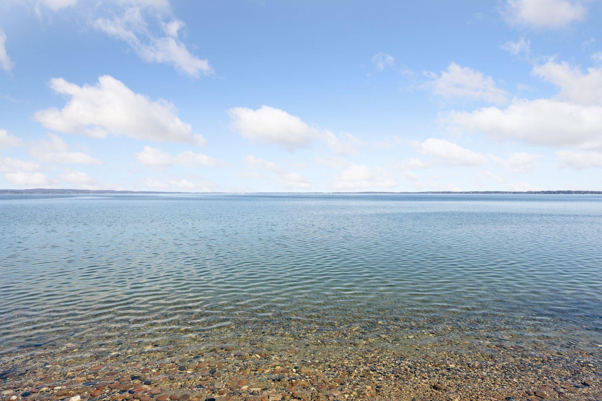 Spicer, Minnesota, 56288, United States, 5 Bedrooms Bedrooms, ,3 BathroomsBathrooms,Residential,For Sale,1993324