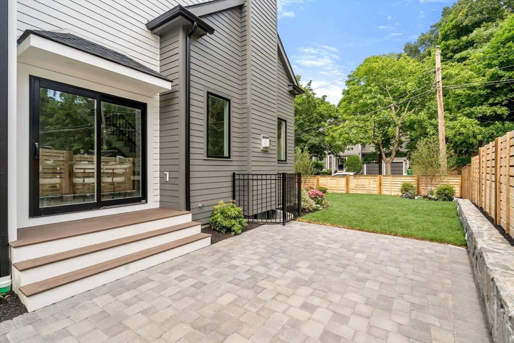 Newton, Massachusetts, 02466, United States, 5 Bedrooms Bedrooms, ,5 BathroomsBathrooms,Residential,For Sale,1856429