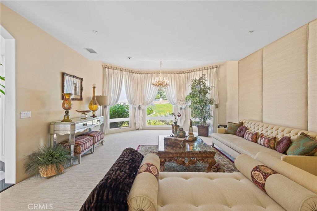 Claremont, California, 91711, United States, 4 Bedrooms Bedrooms, ,6 BathroomsBathrooms,Residential,For Sale,1893668