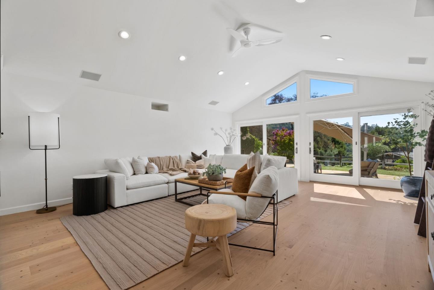 Los Gatos, California, 95032, United States, 4 Bedrooms Bedrooms, ,4 BathroomsBathrooms,Residential,For Sale,1918329
