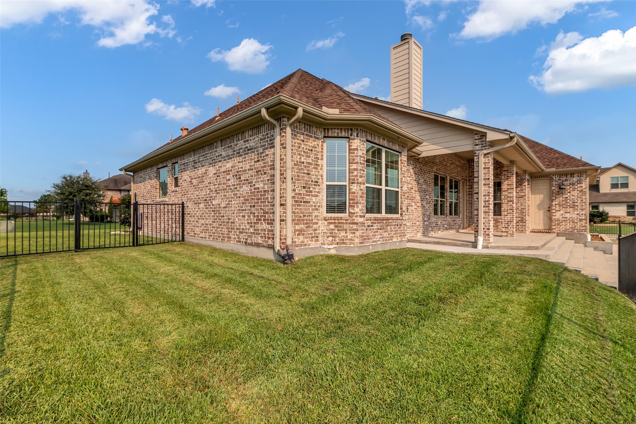 Montgomery, Texas, 77356, United States, 4 Bedrooms Bedrooms, ,4 BathroomsBathrooms,Residential,For Sale,1911763