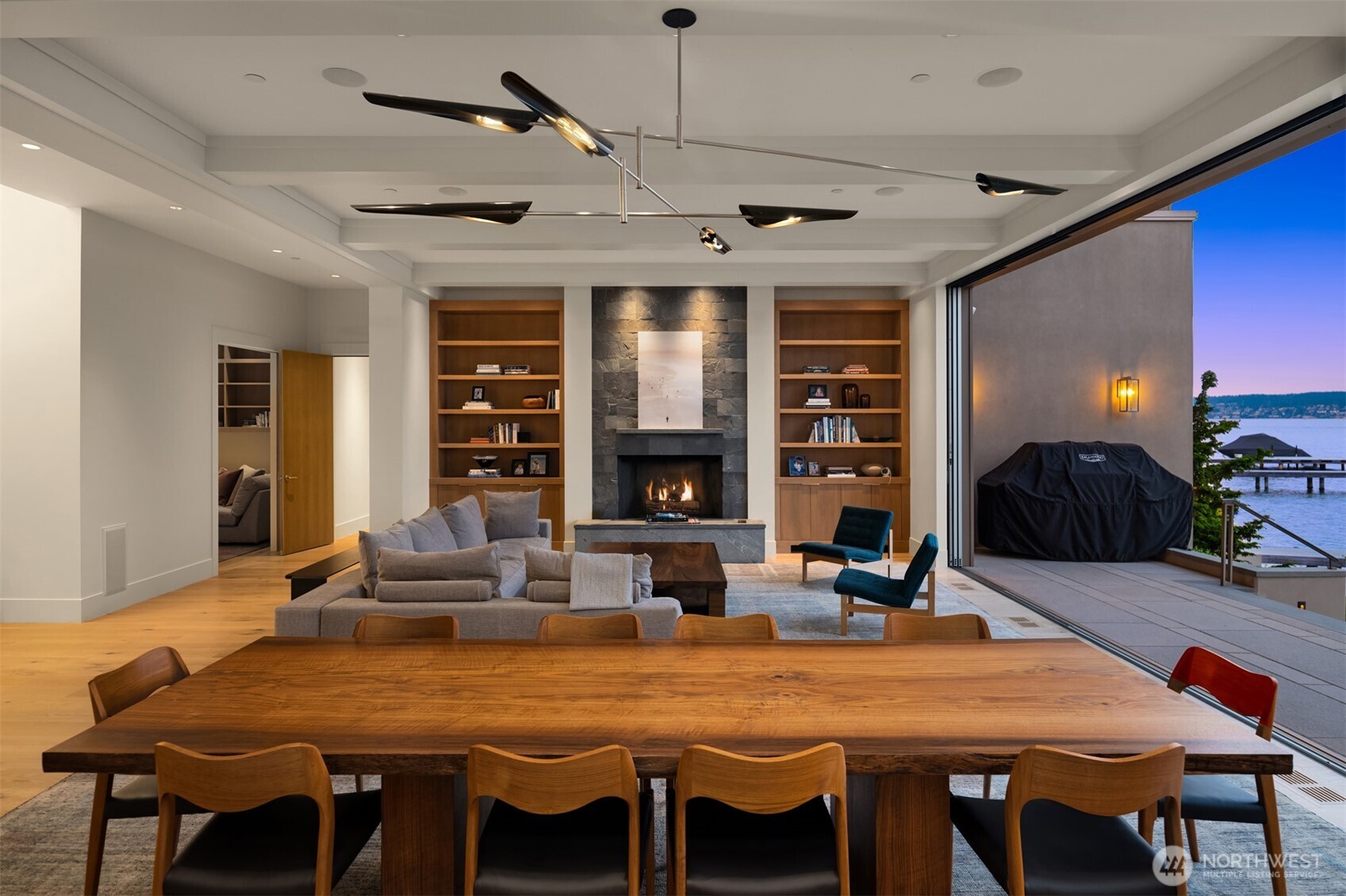 Seattle, Washington, 98105, United States, 6 Bedrooms Bedrooms, ,5 BathroomsBathrooms,Residential,For Sale,1993389