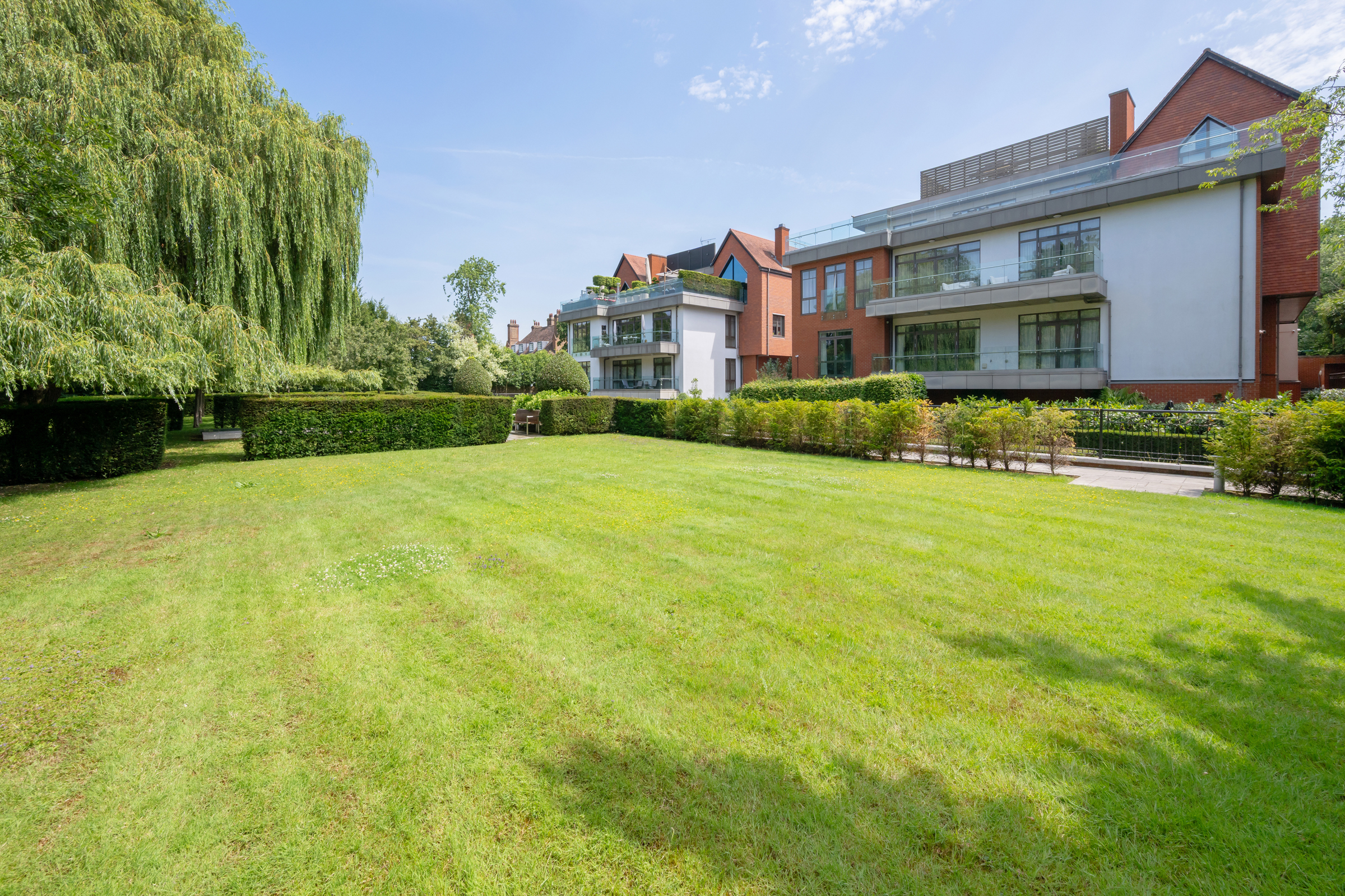  Expansive lateral apartment with private patio on The Bishops Avenue - 物件實景