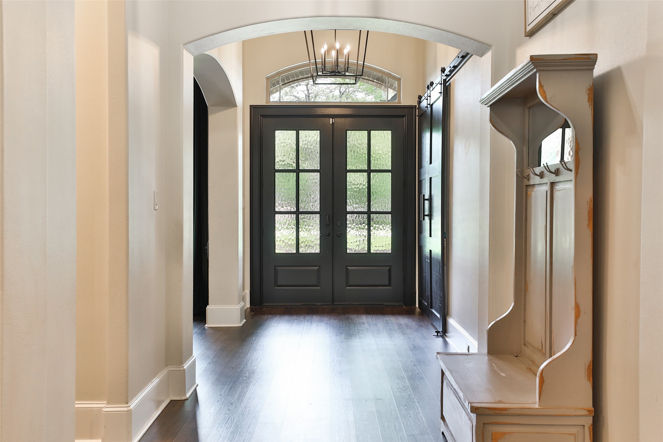  3422 Woodbine Drive - 物件實景