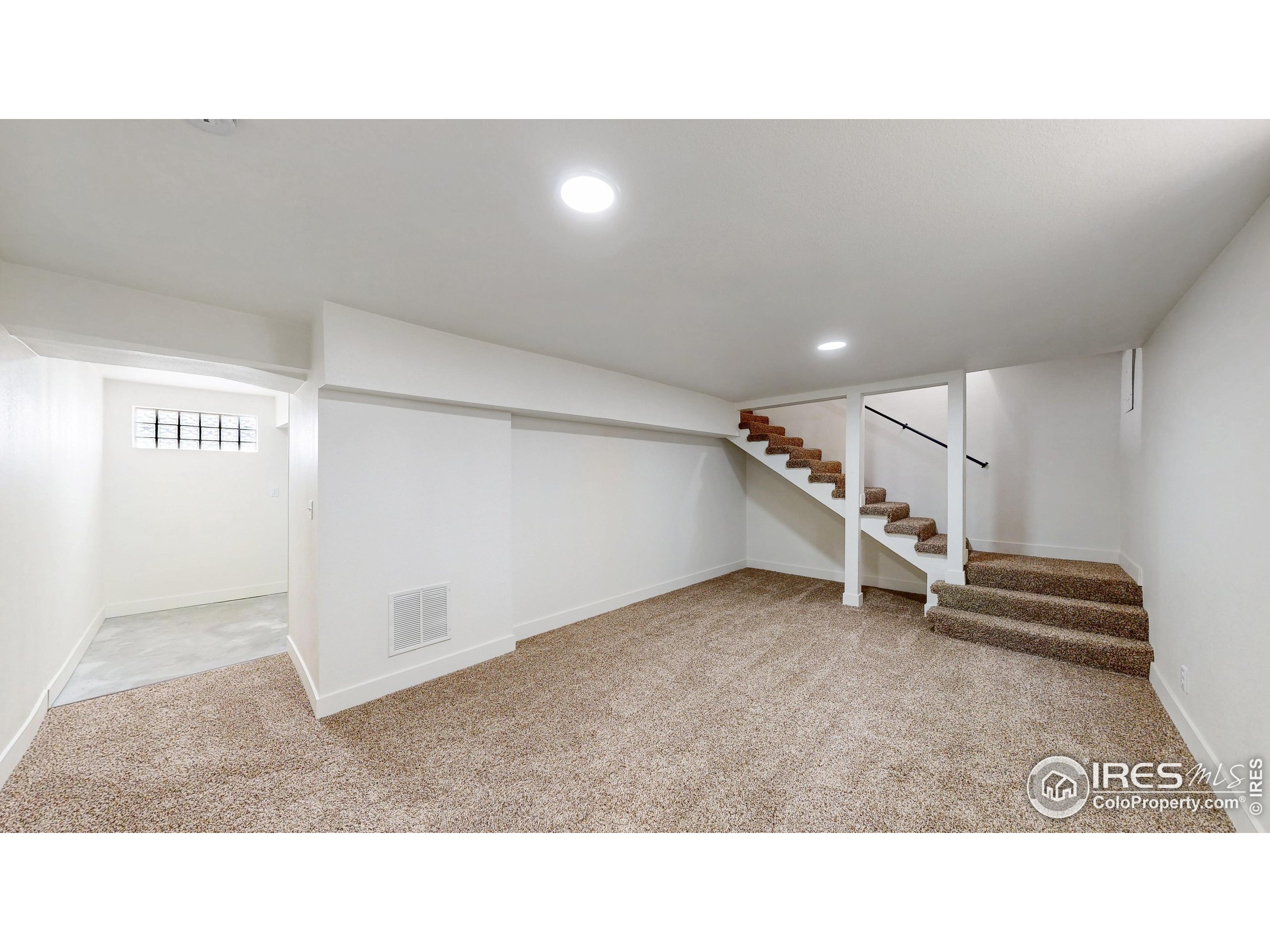 Milliken, Colorado, 80543, United States, 5 Bedrooms Bedrooms, ,1 BathroomBathrooms,Residential,For Sale,1896024