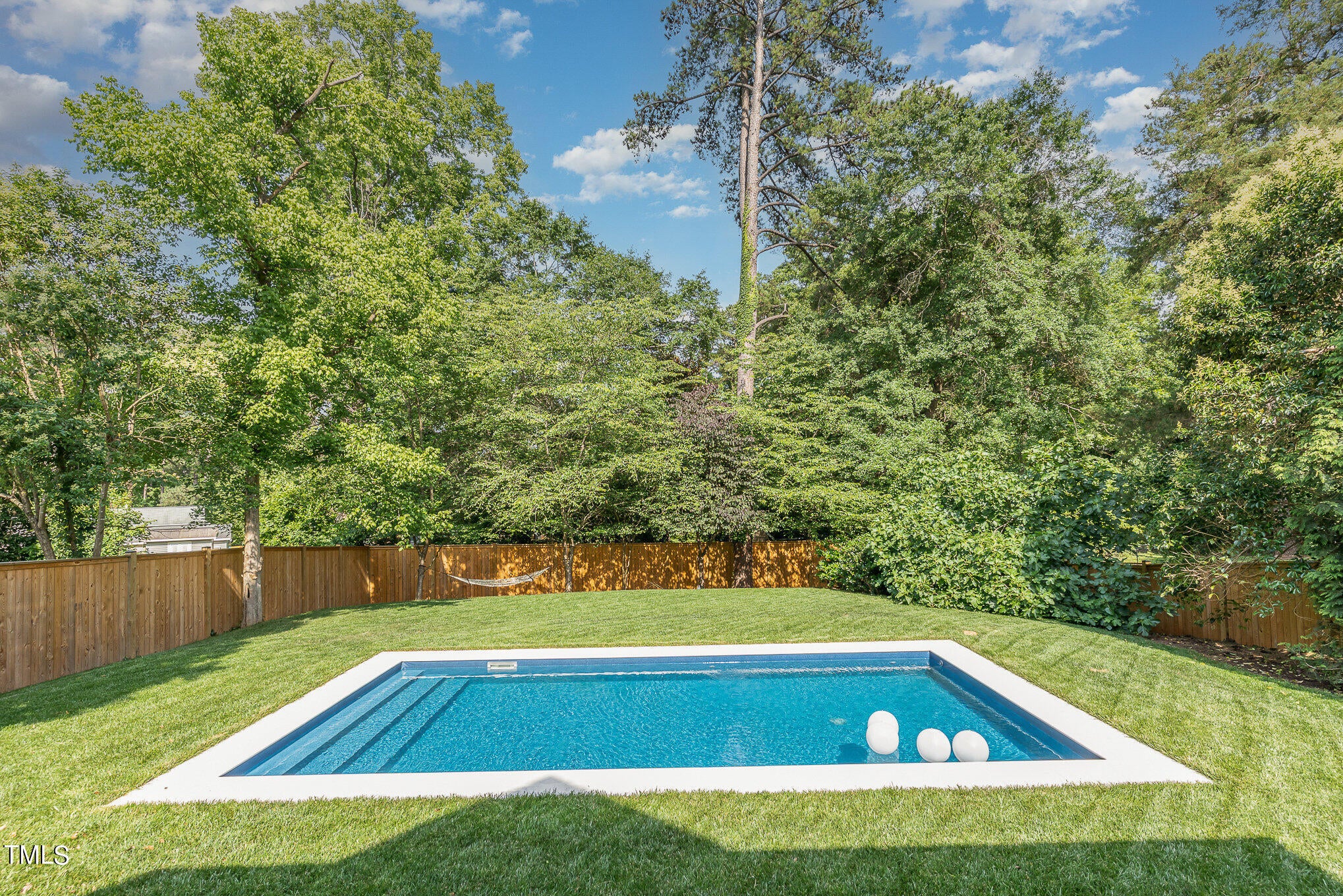 Raleigh, North Carolina, 27608, United States, ,4 BathroomsBathrooms,Residential,For Sale,1994667