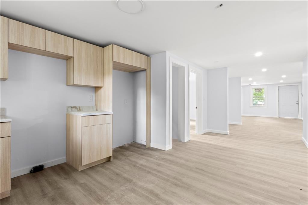 Cranston, Rhode Island, 02921, United States, 6 Bedrooms Bedrooms, ,2 BathroomsBathrooms,Residential,For Sale,2005214