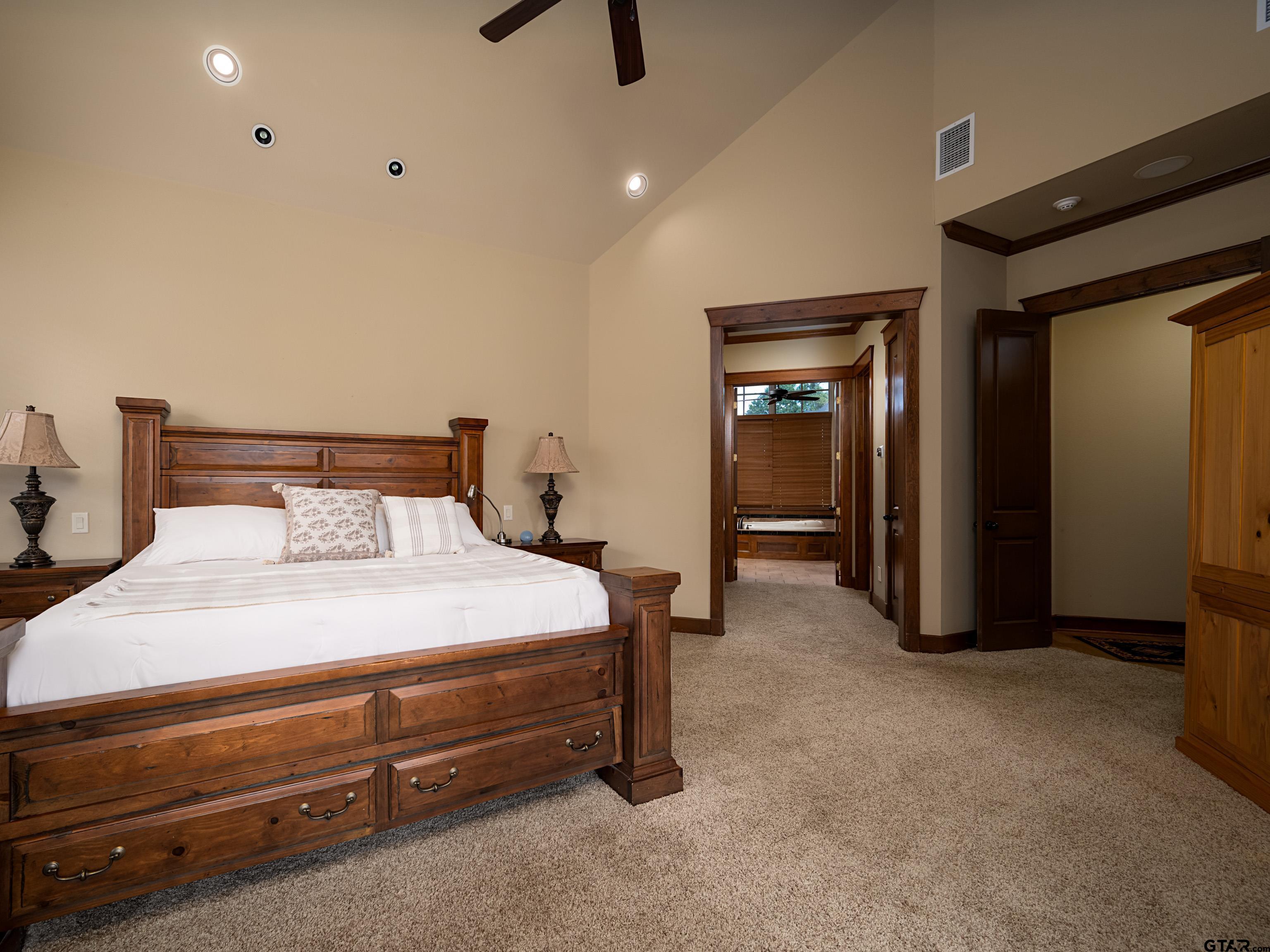 Tyler, Texas, 75703, United States, 4 Bedrooms Bedrooms, ,6 BathroomsBathrooms,Residential,For Sale,1965330