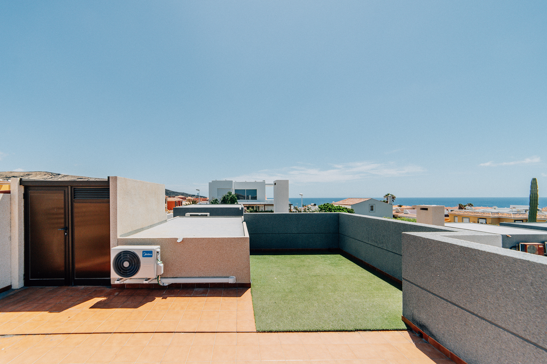  Contemporary Villa for Sale in El Médano, South Tenerife - 物件實景