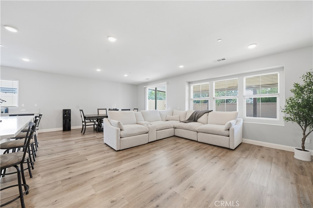 San Jacinto, California, 92582, United States, 3 Bedrooms Bedrooms, ,2 BathroomsBathrooms,Residential,For Sale,1963966