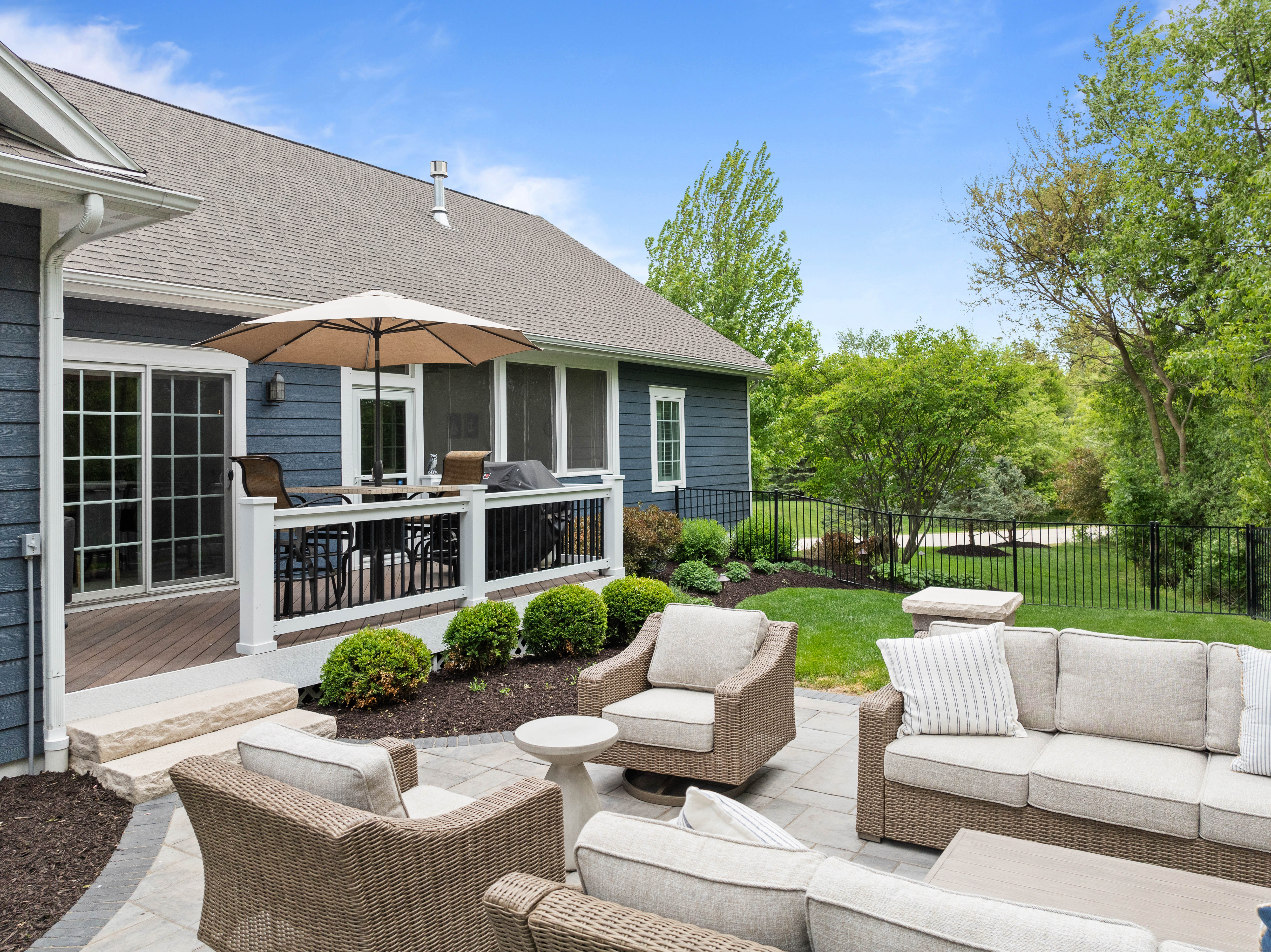  Stunning Four Bedroom Residence in Desirable Neighborhood - 物件實景