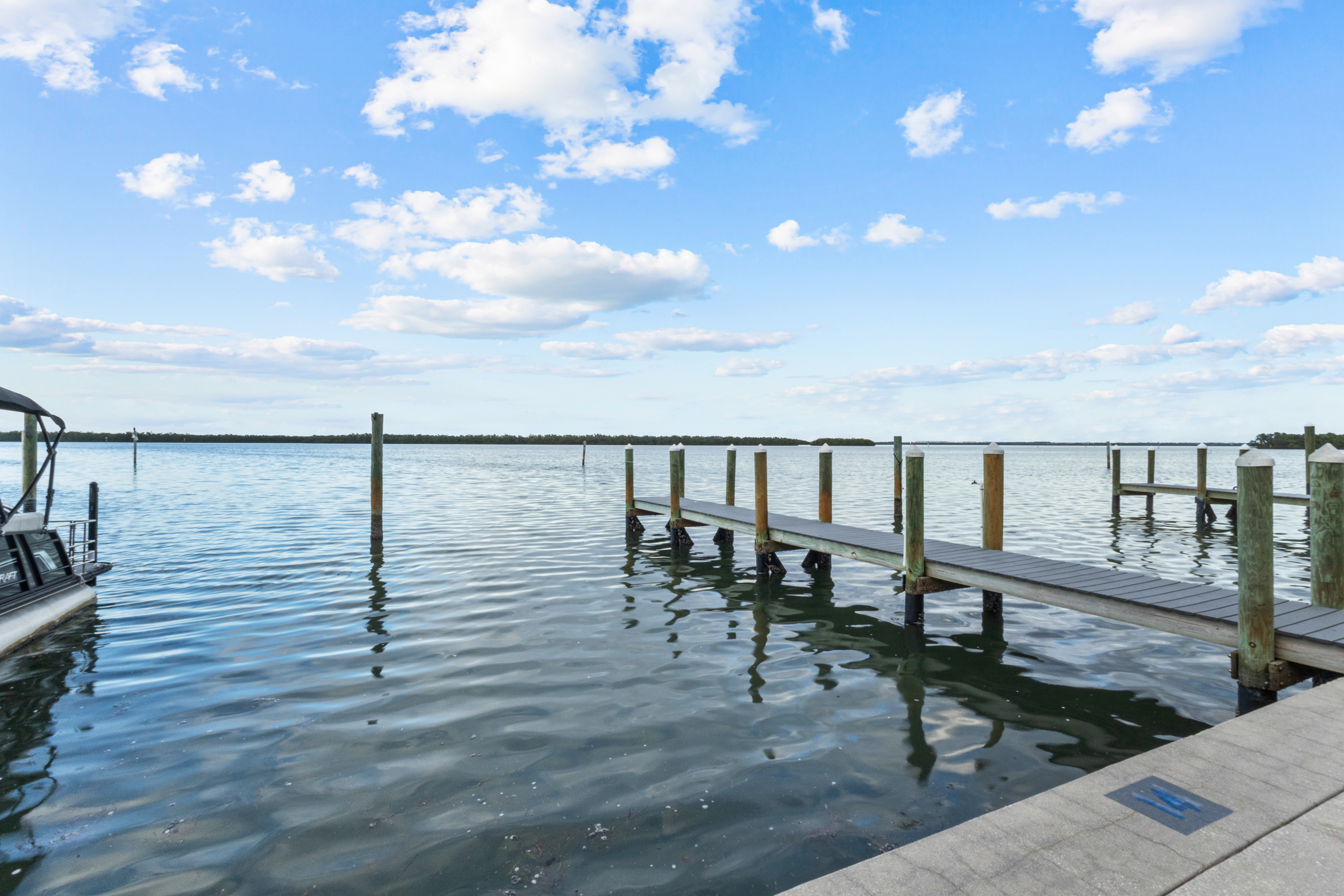 Longboat Key, Florida, 34228, United States, 2 Bedrooms Bedrooms, ,2 BathroomsBathrooms,Residential,For Sale,2036968