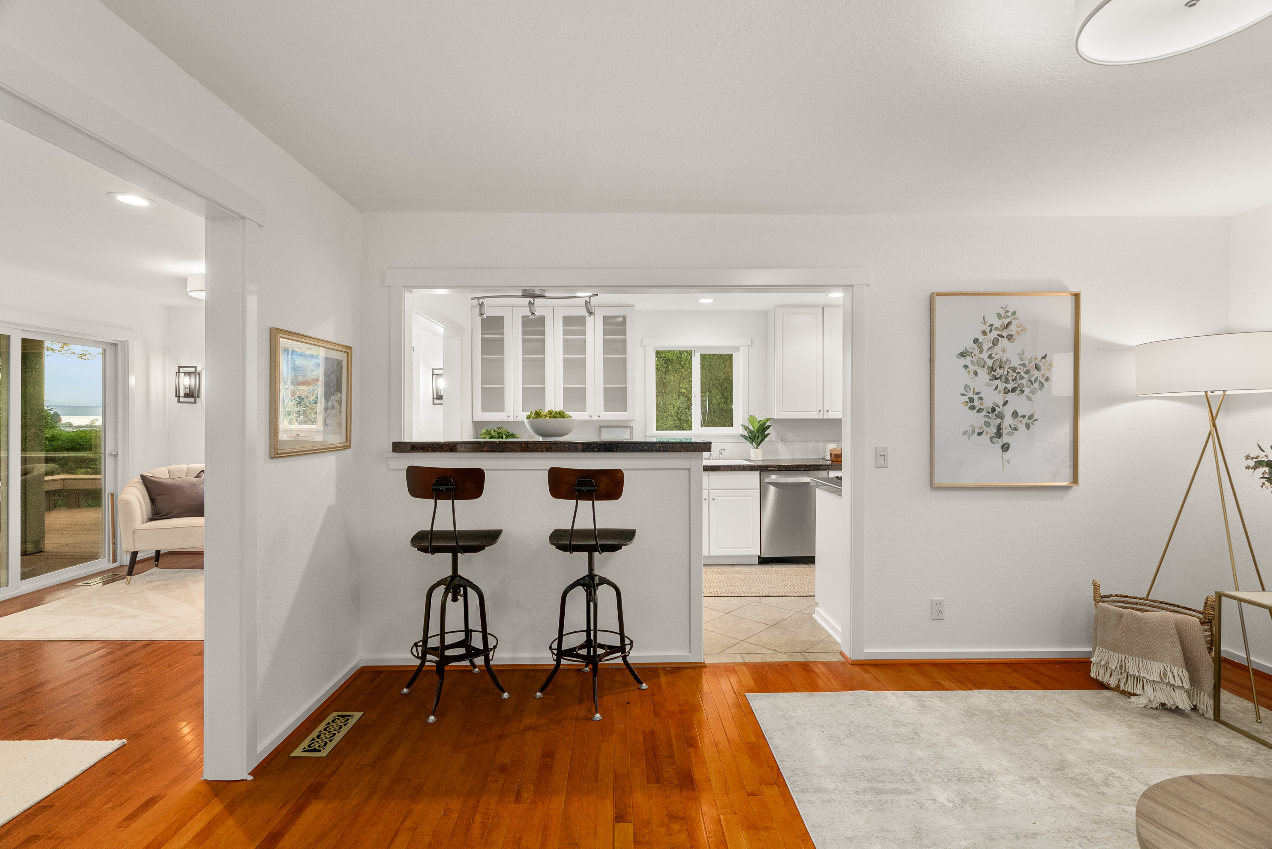  15670 Euclid Avenue Northeast, Bainbridge Island, WA 98110 - 物件實景