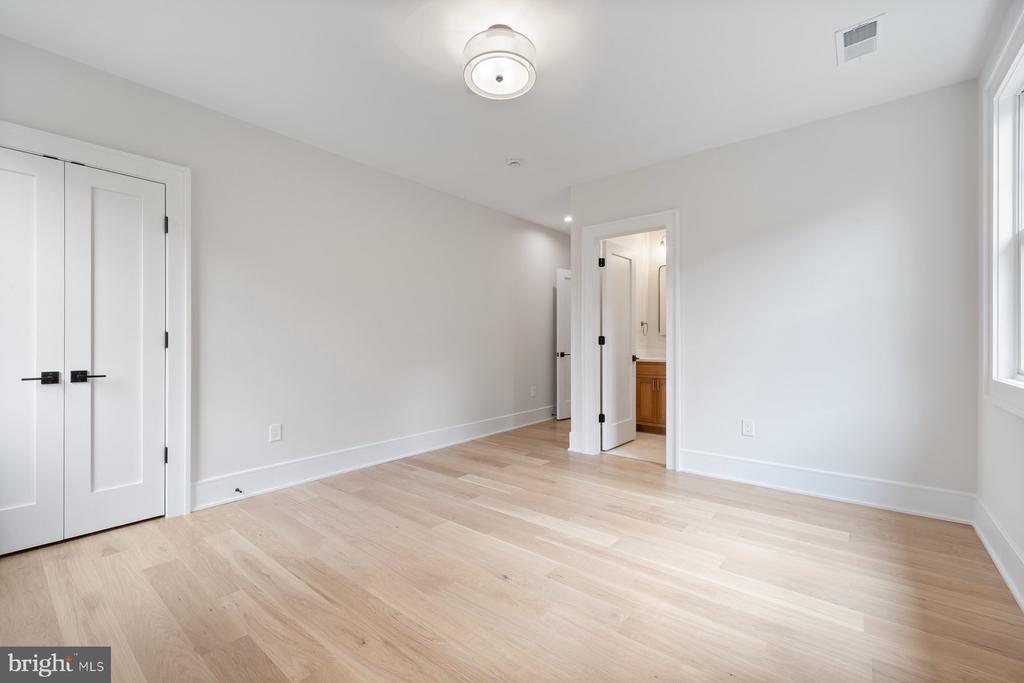 Chevy Chase, Maryland, 20815, United States, 6 Bedrooms Bedrooms, ,7 BathroomsBathrooms,Residential,For Sale,1976530