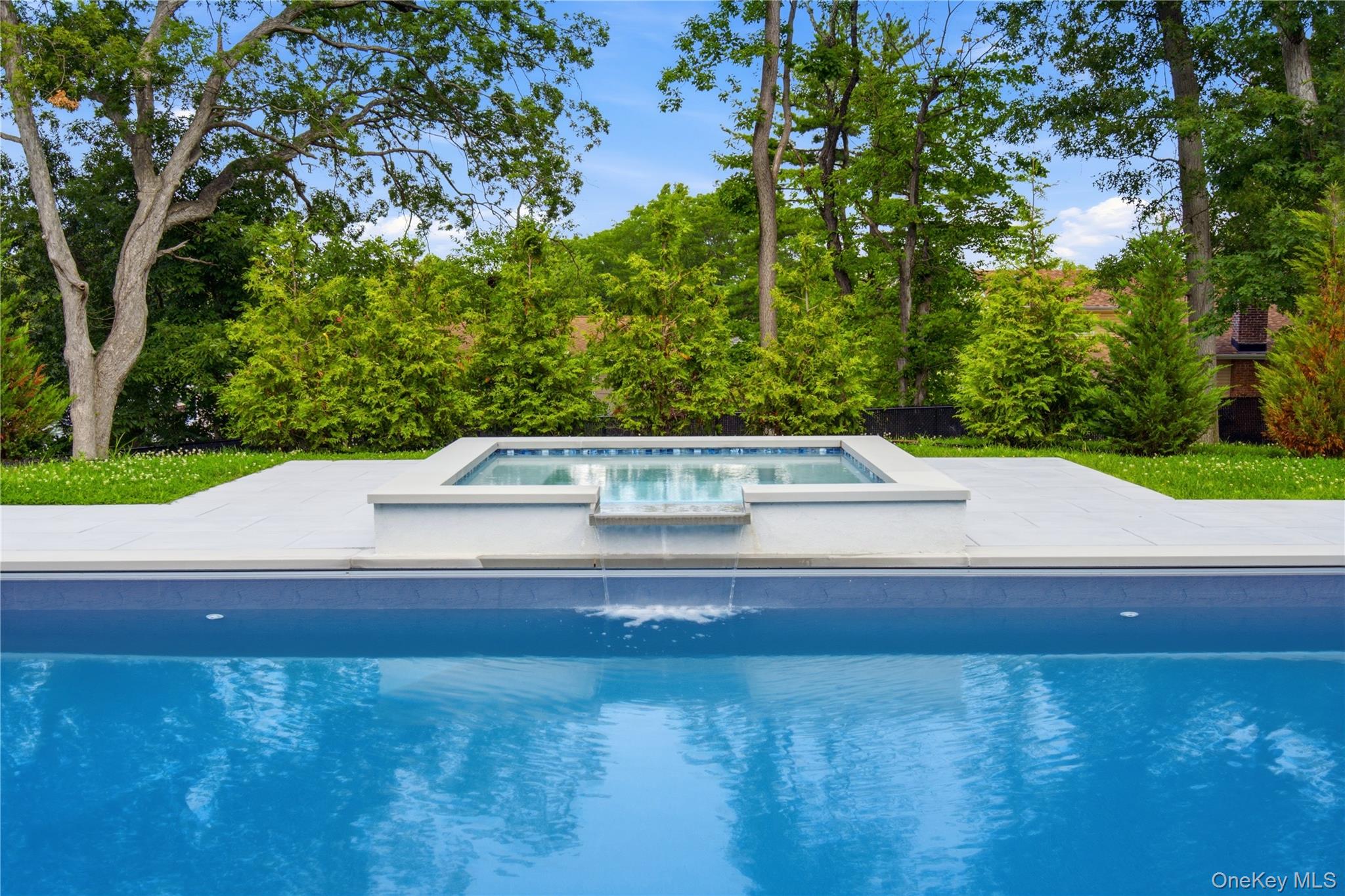  32 Pine Road, Syosset, NY, 11791 - 物件實景