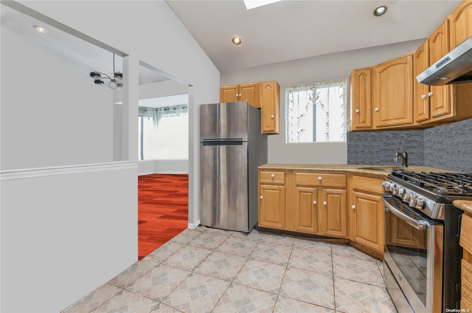 Brooklyn, New York, 11236, United States, 3 Bedrooms Bedrooms, ,2 BathroomsBathrooms,Residential,For Sale,1743258