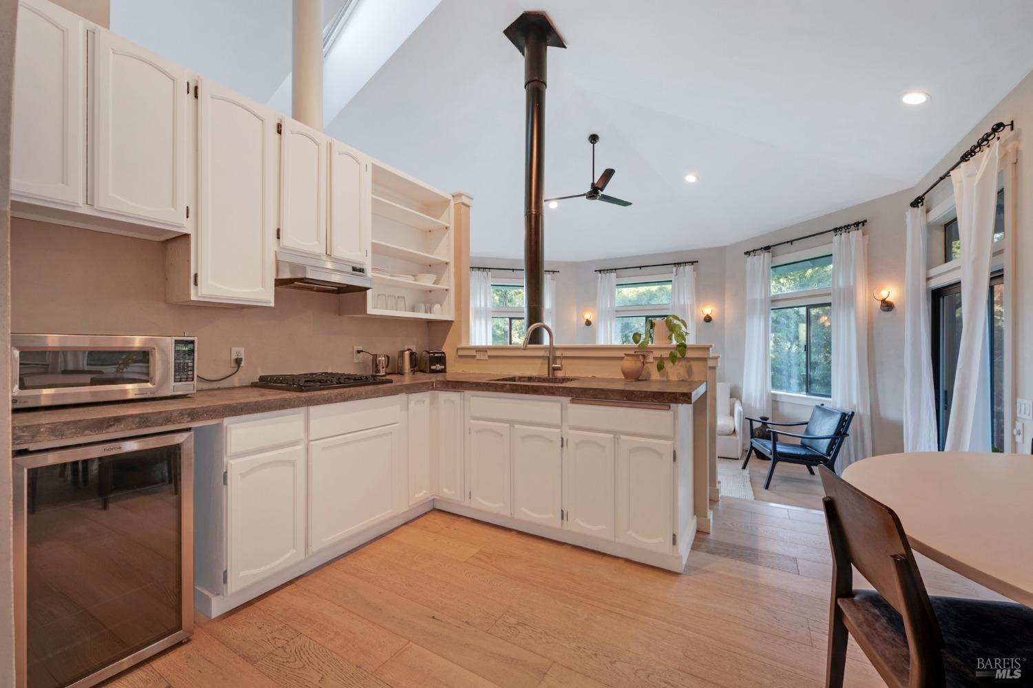 Philo, California, 95466, United States, 40 Bedrooms Bedrooms, ,15 BathroomsBathrooms,Residential,For Sale,1766290