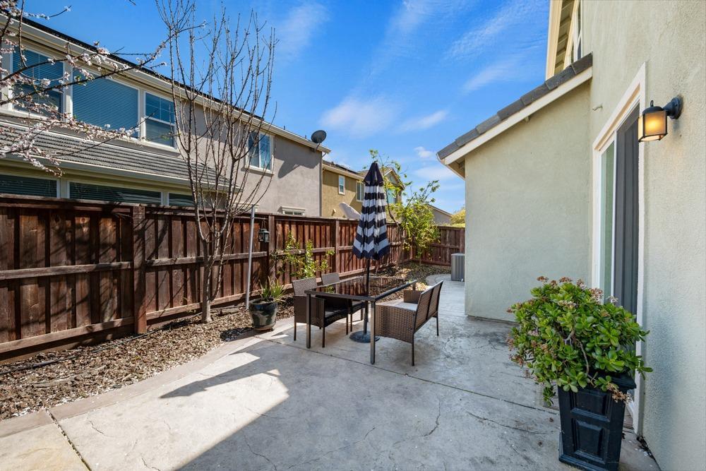 Woodland, California, 95776, United States, 4 Bedrooms Bedrooms, ,3 BathroomsBathrooms,Residential,For Sale,1939762