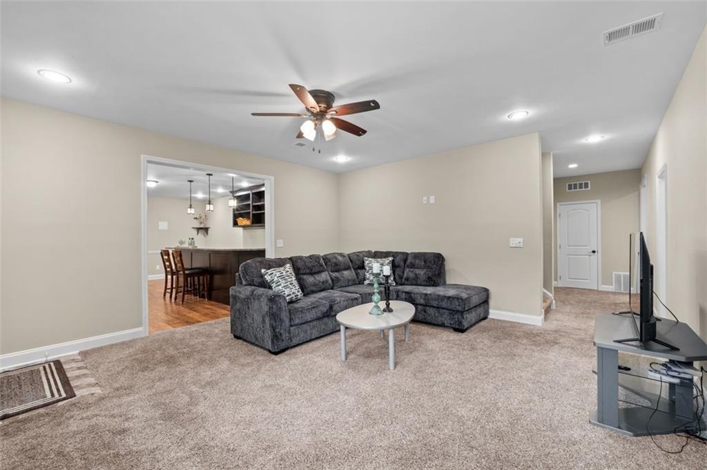 Buford, Georgia, 30518, United States, 6 Bedrooms Bedrooms, ,5 BathroomsBathrooms,Residential,For Sale,1987580