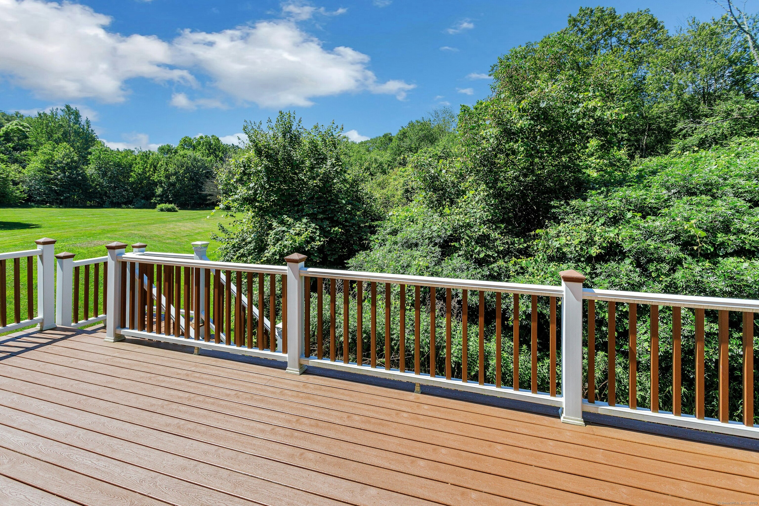 Shelton, Connecticut, 06484, United States, 3 Bedrooms Bedrooms, ,3 BathroomsBathrooms,Residential,For Sale,1875450