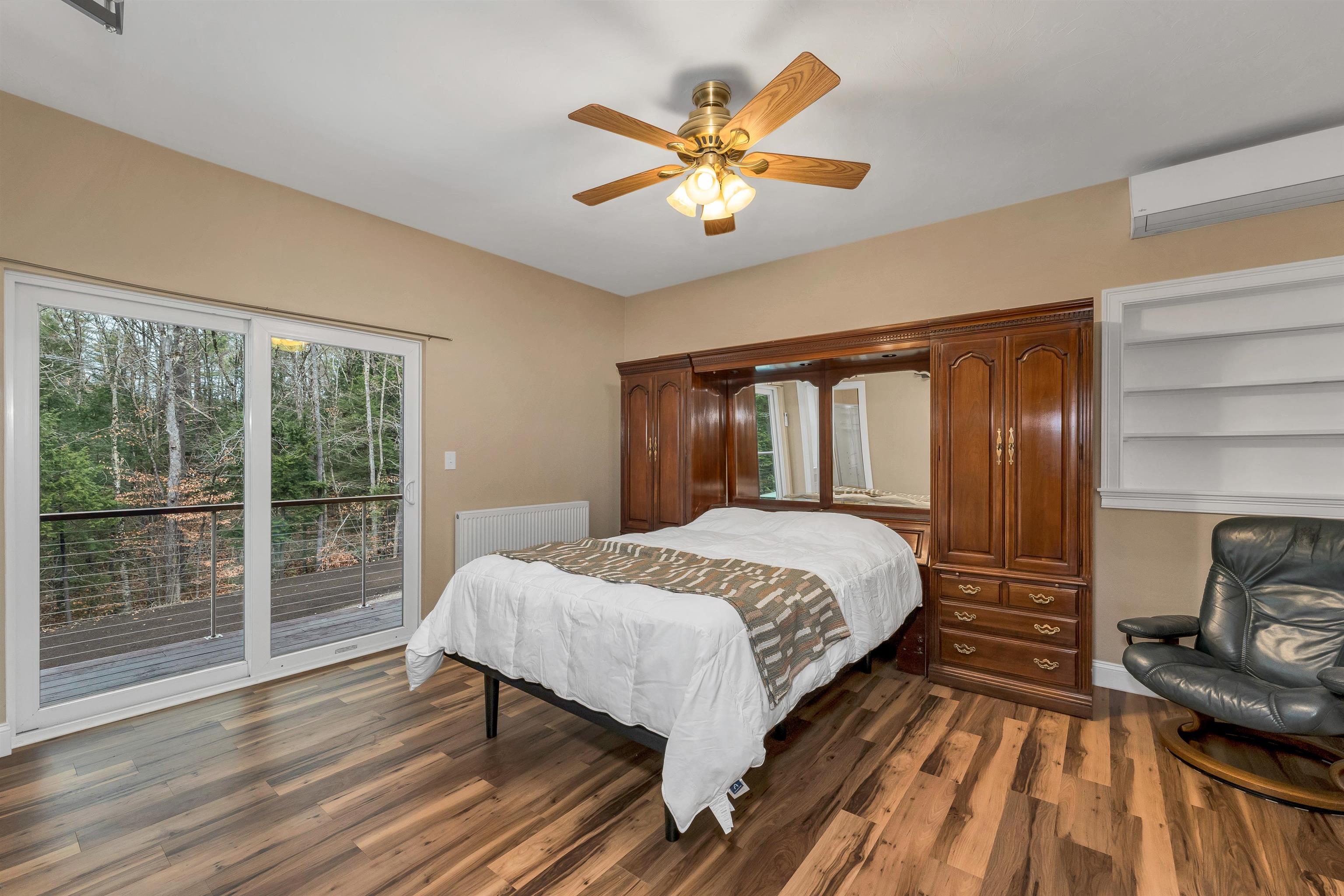 Meredith, New Hampshire, 03253, United States, 4 Bedrooms Bedrooms, ,2 BathroomsBathrooms,Residential,For Sale,1998295