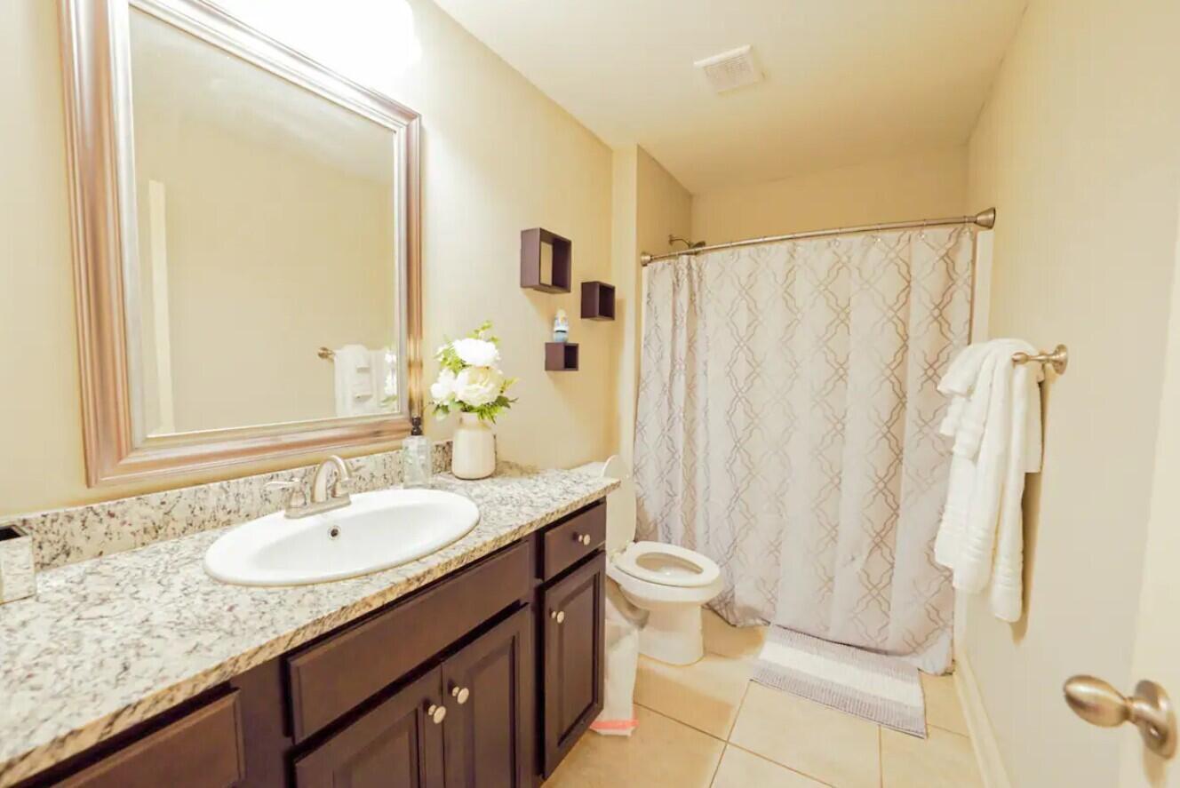 Fort Walton Beach, Florida, 32547, United States, 4 Bedrooms Bedrooms, ,2 BathroomsBathrooms,Residential,For Sale,1978074