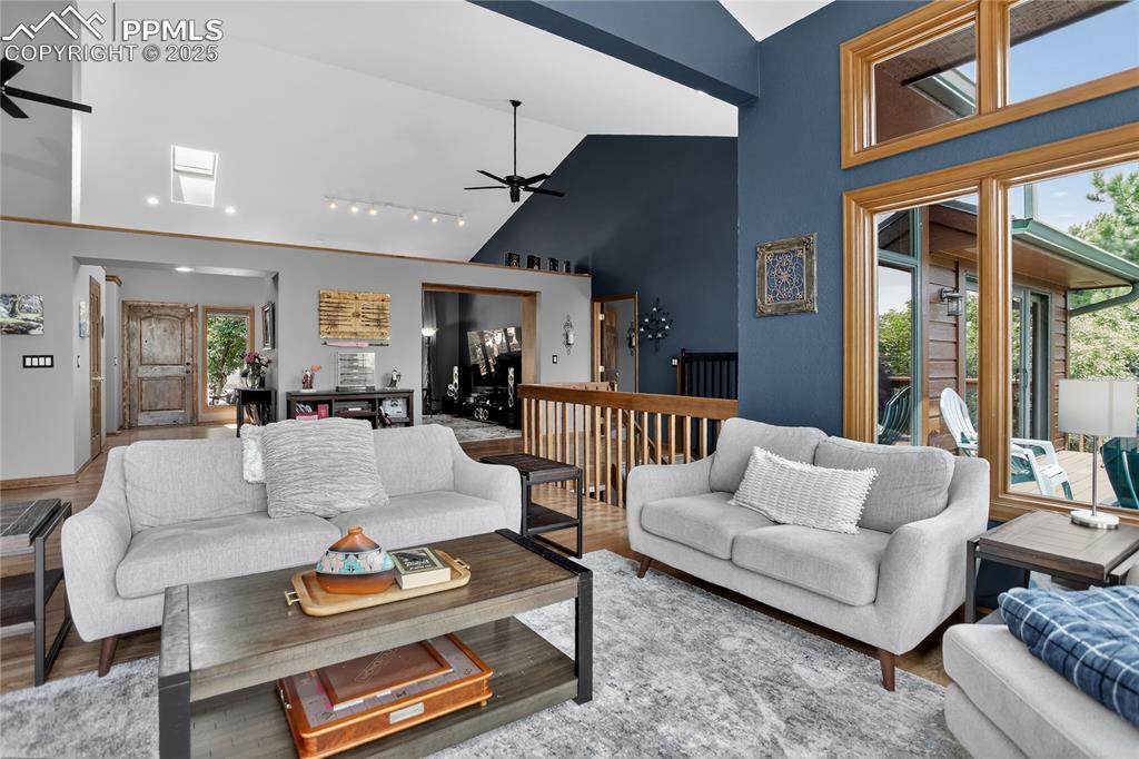 Colorado Springs, Colorado, 80906, United States, 4 Bedrooms Bedrooms, ,4 BathroomsBathrooms,Residential,For Sale,1906884