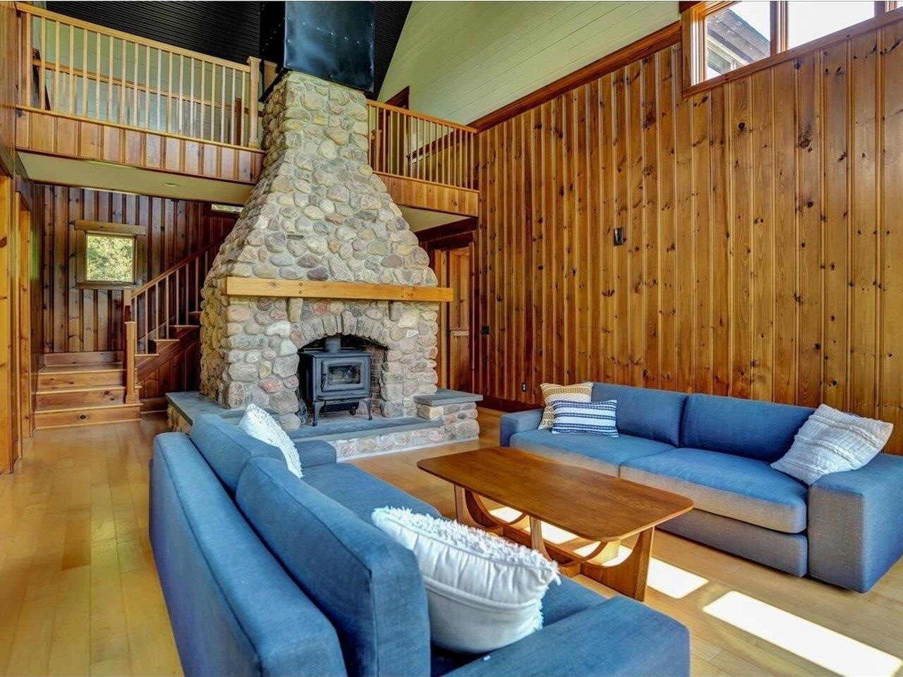 Morristown, Vermont, 05661, United States, 3 Bedrooms Bedrooms, ,3 BathroomsBathrooms,Residential,For Sale,1916736