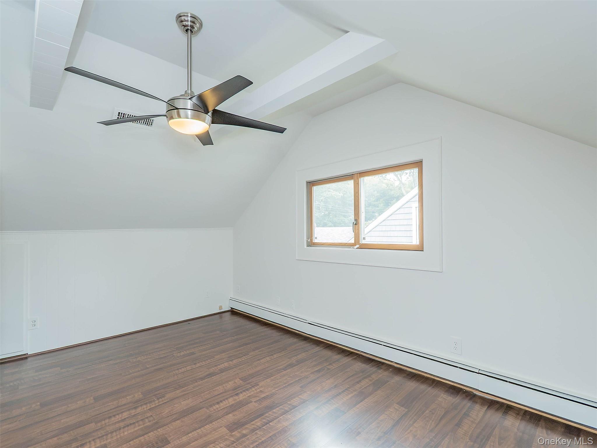  24 Downing Avenue, Sea Cliff, NY, 11579 - 物件實景