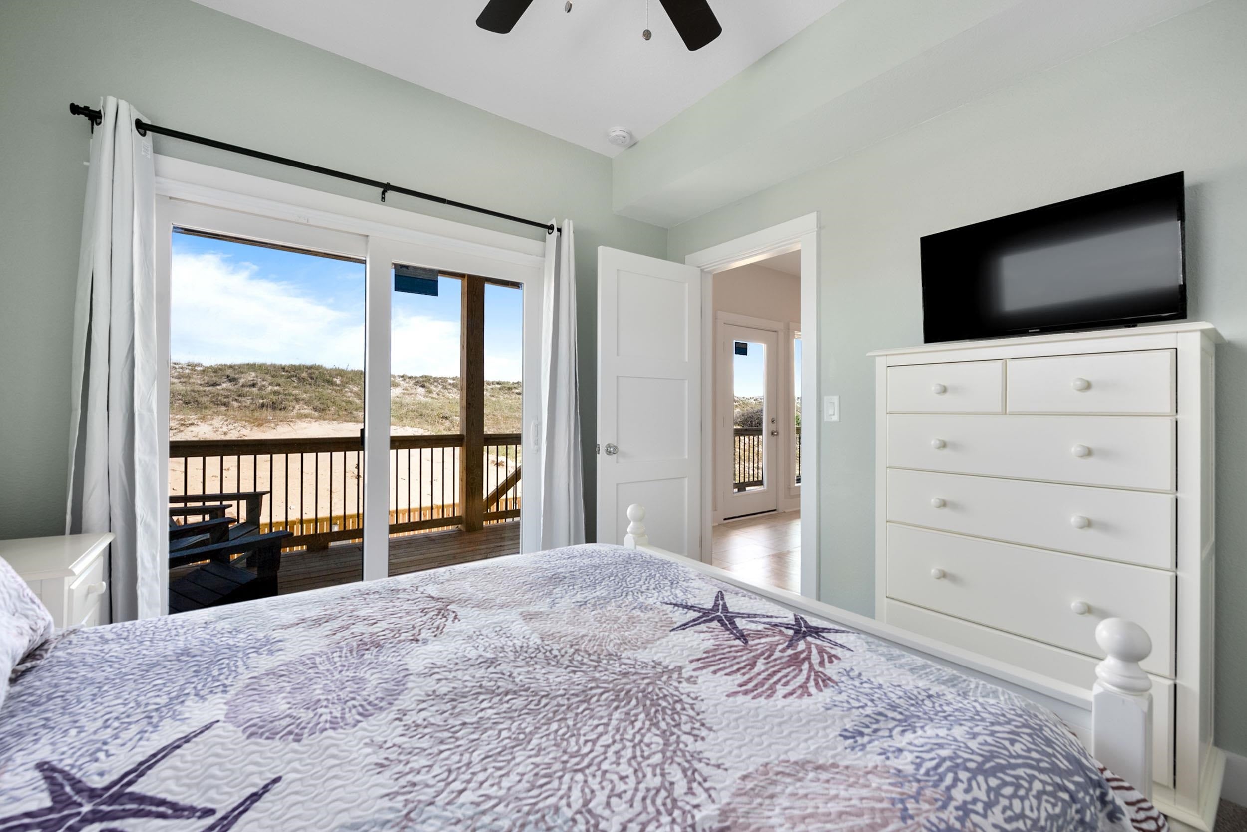 Corolla, North Carolina, 27927, United States, 12 Bedrooms Bedrooms, ,12 BathroomsBathrooms,Residential,For Sale,1980657