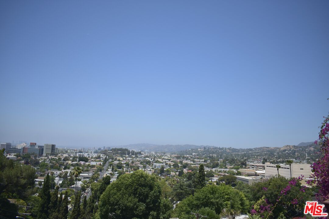 Los Angeles, California, 90027, United States, 3 Bedrooms Bedrooms, ,3 BathroomsBathrooms,Residential,For Sale,1866547