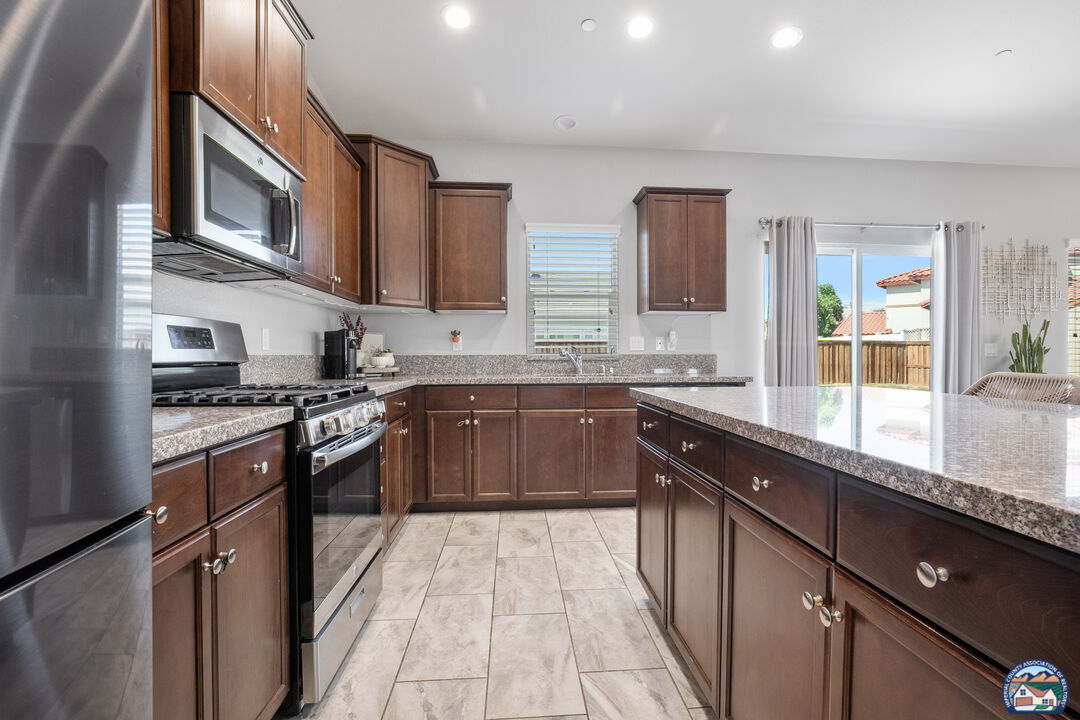 Imperial, California, 92251, United States, 4 Bedrooms Bedrooms, ,2 BathroomsBathrooms,Residential,For Sale,1969565