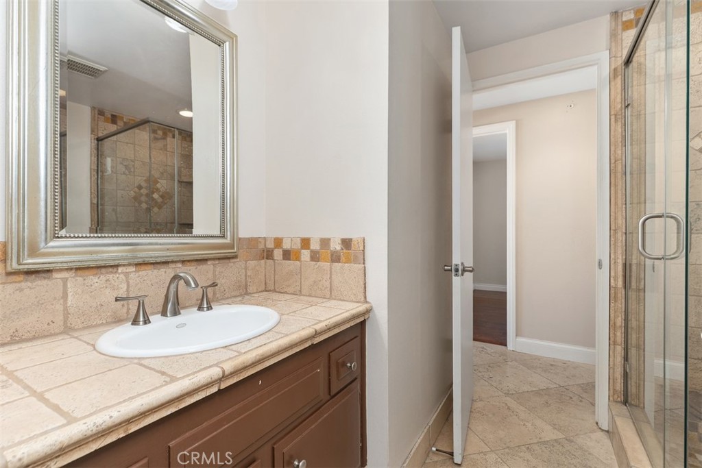 Orange, California, 92865, United States, 5 Bedrooms Bedrooms, ,3 BathroomsBathrooms,Residential,For Sale,1906784