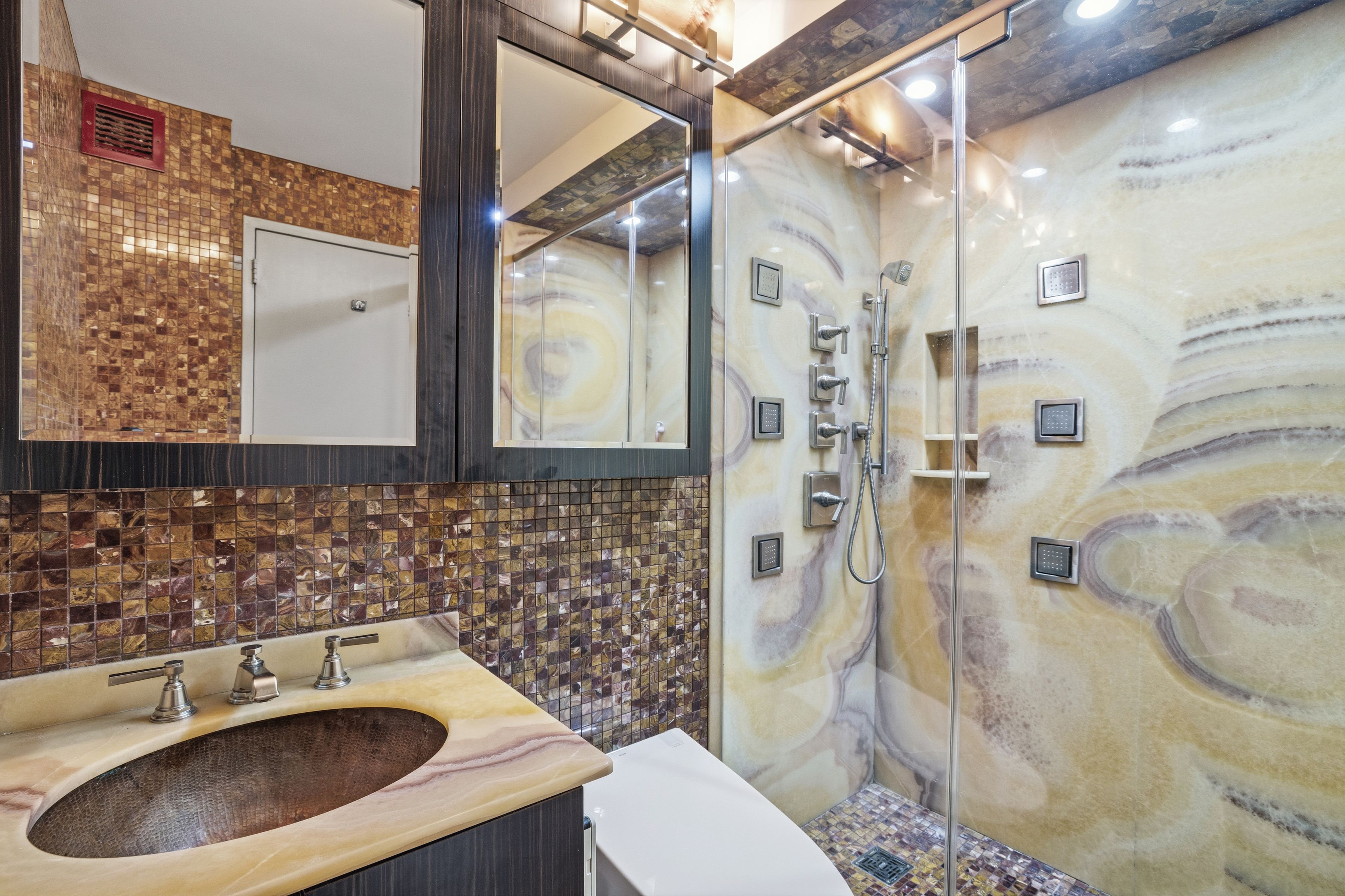  Alcove Studio Condo - 物件實景