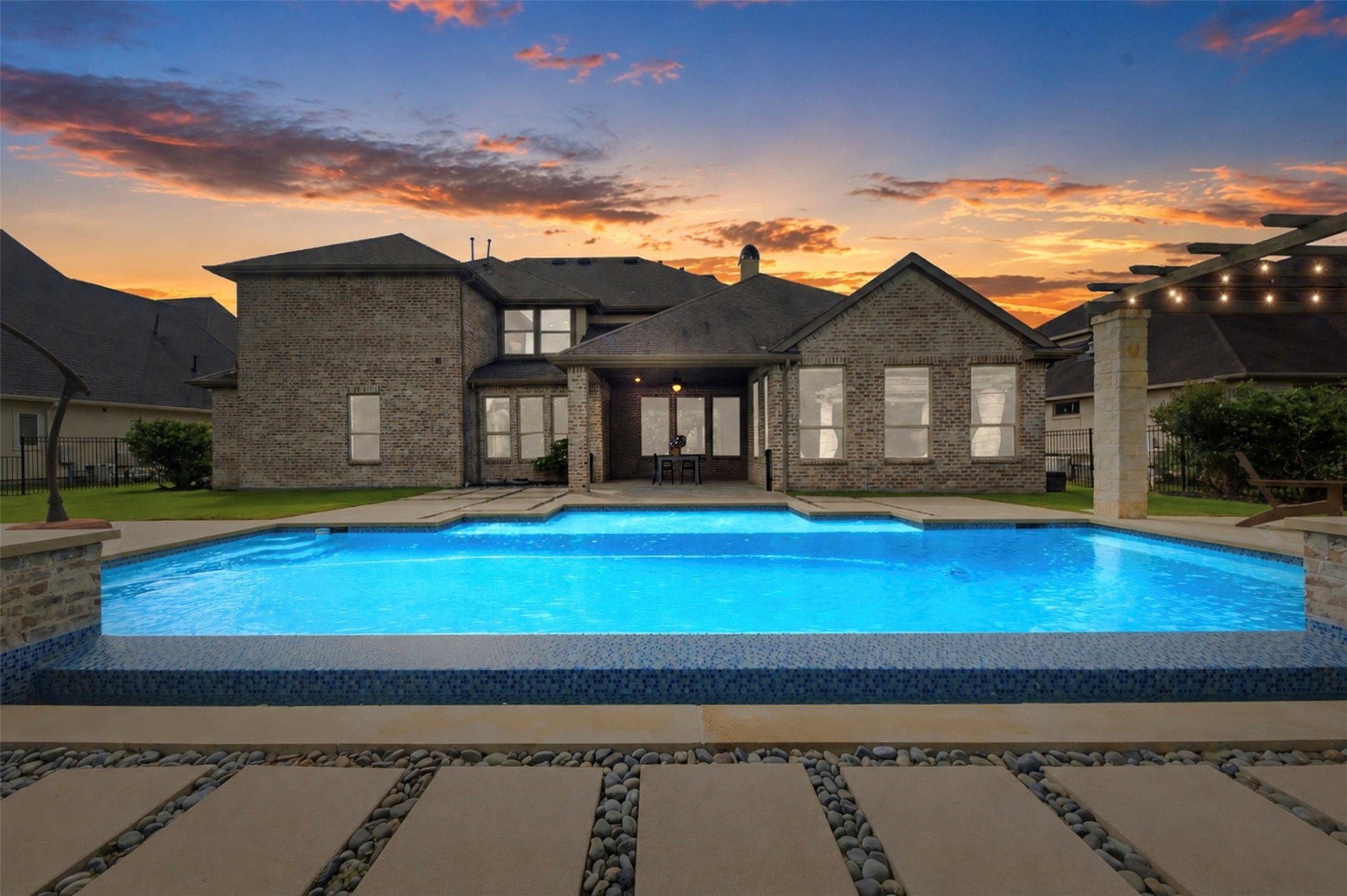  5407 Fleming Rock Lane - 物件實景