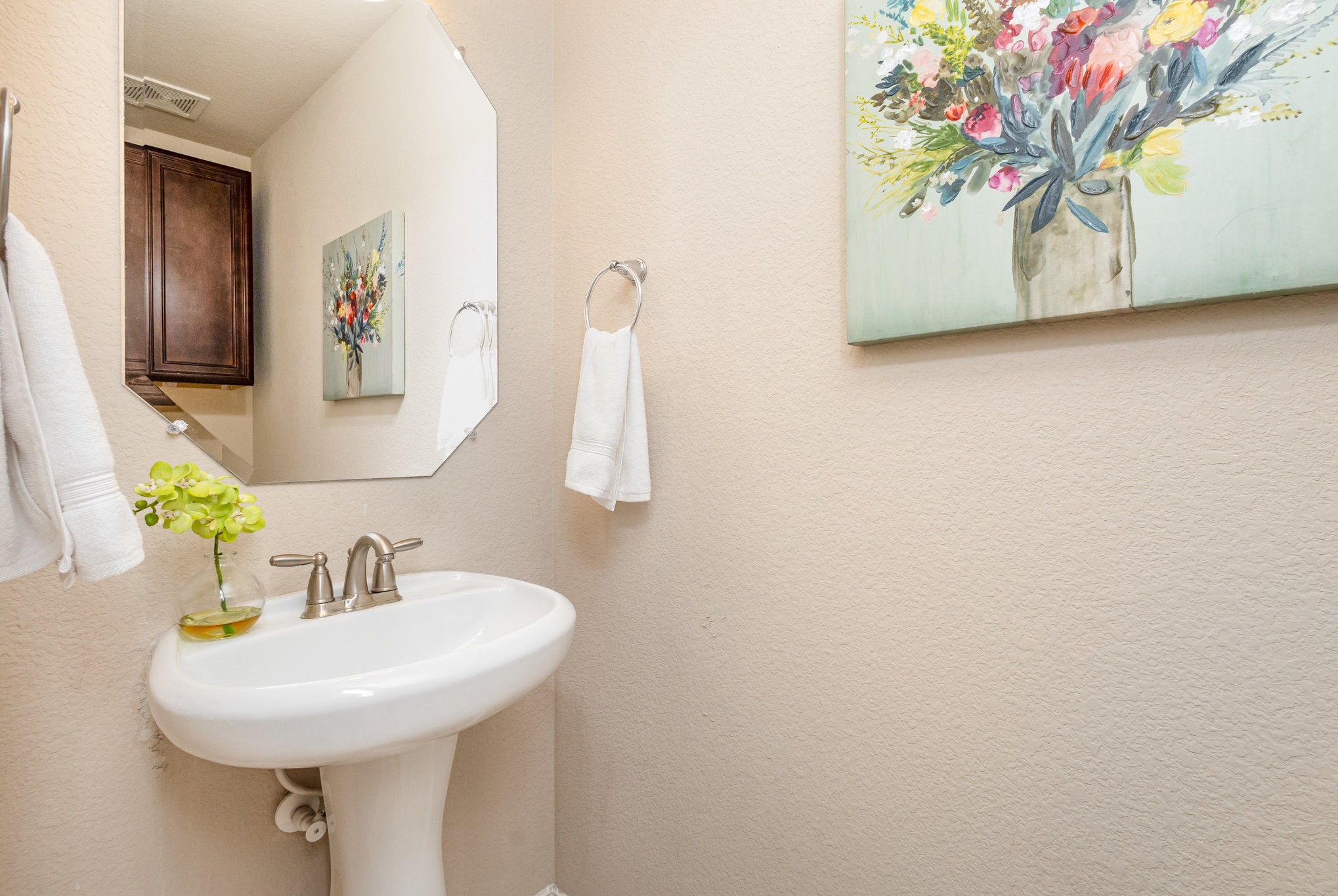 Roanoke, Texas, 76262, United States, 4 Bedrooms Bedrooms, ,3 BathroomsBathrooms,Residential,For Sale,1963102