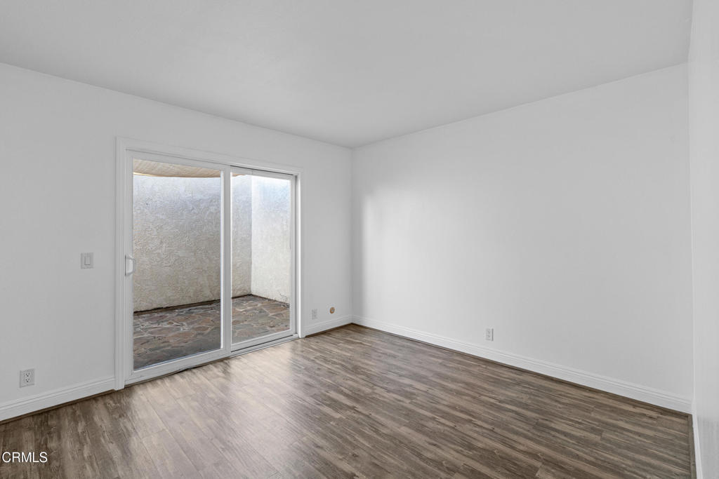 Ventura, California, 93004, United States, 2 Bedrooms Bedrooms, ,2 BathroomsBathrooms,Residential,For Sale,1934280